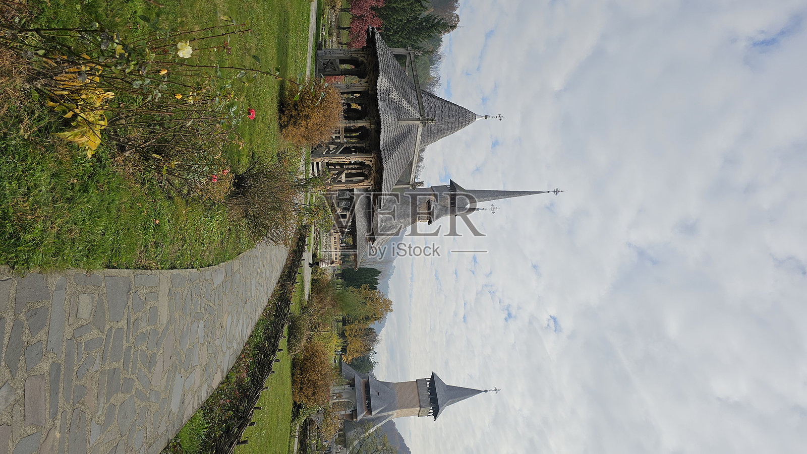 罗马尼亚马拉穆列什的巴尔萨纳修道院照片摄影图片