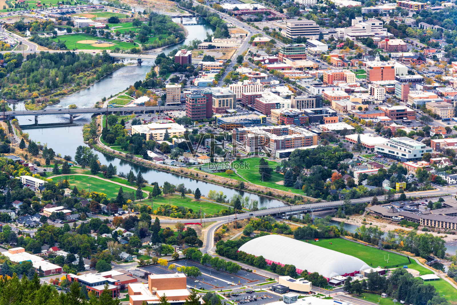 蒙大拿州米苏拉的鸟瞰图照片摄影图片