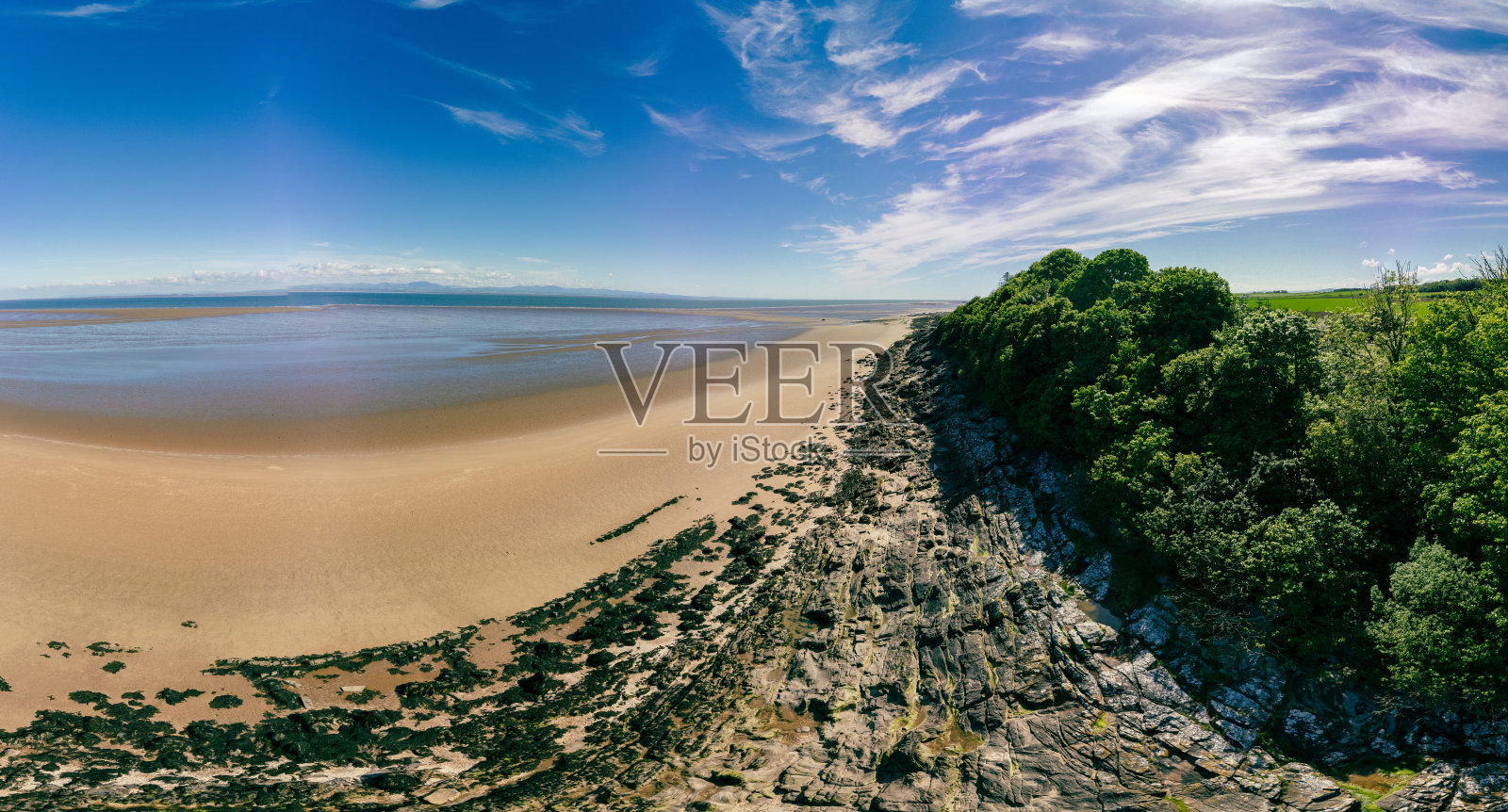 苏格兰邓弗里斯和加洛韦的波威利蒙特海滩海岸线照片摄影图片