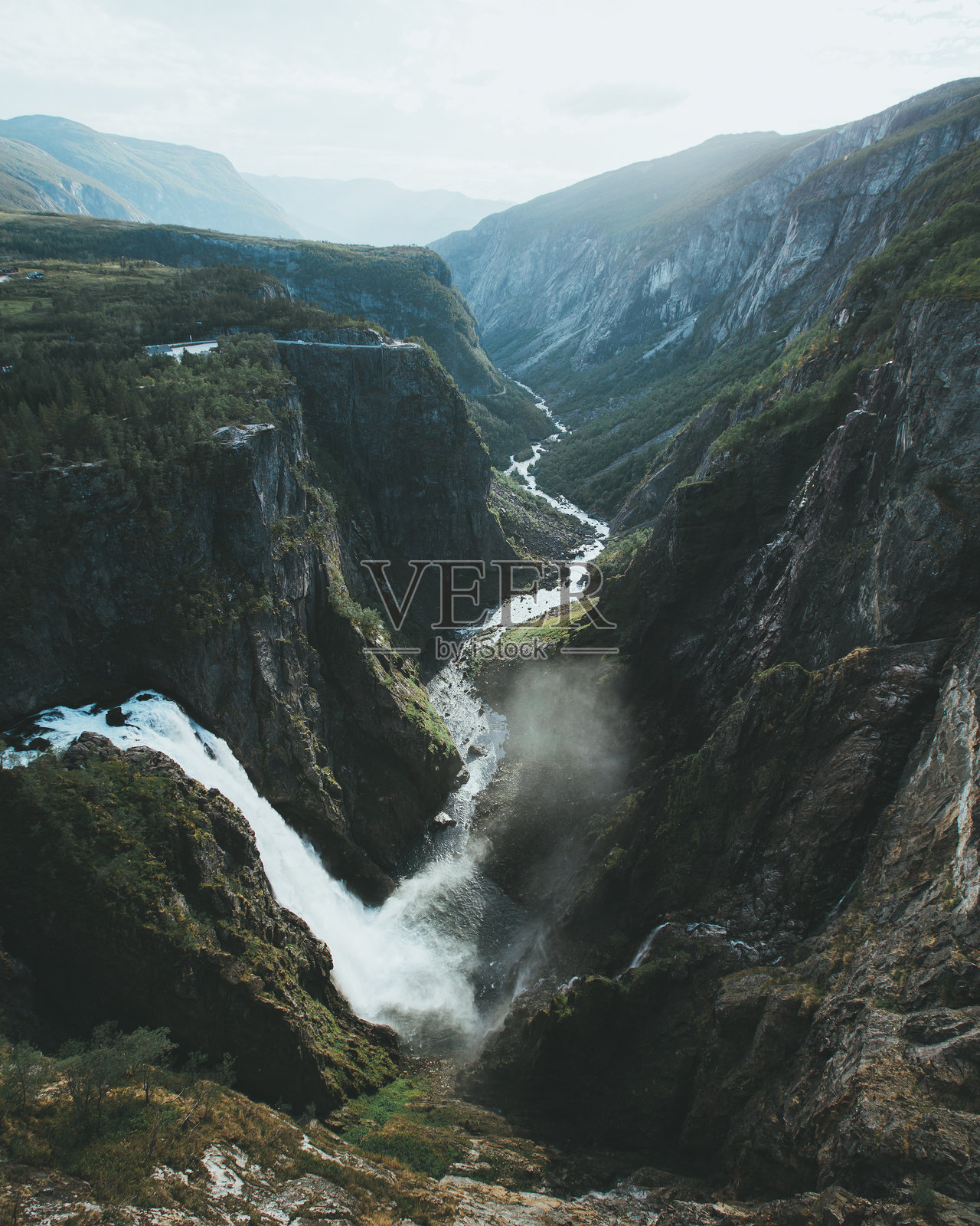 瀑布的美丽景色照片摄影图片