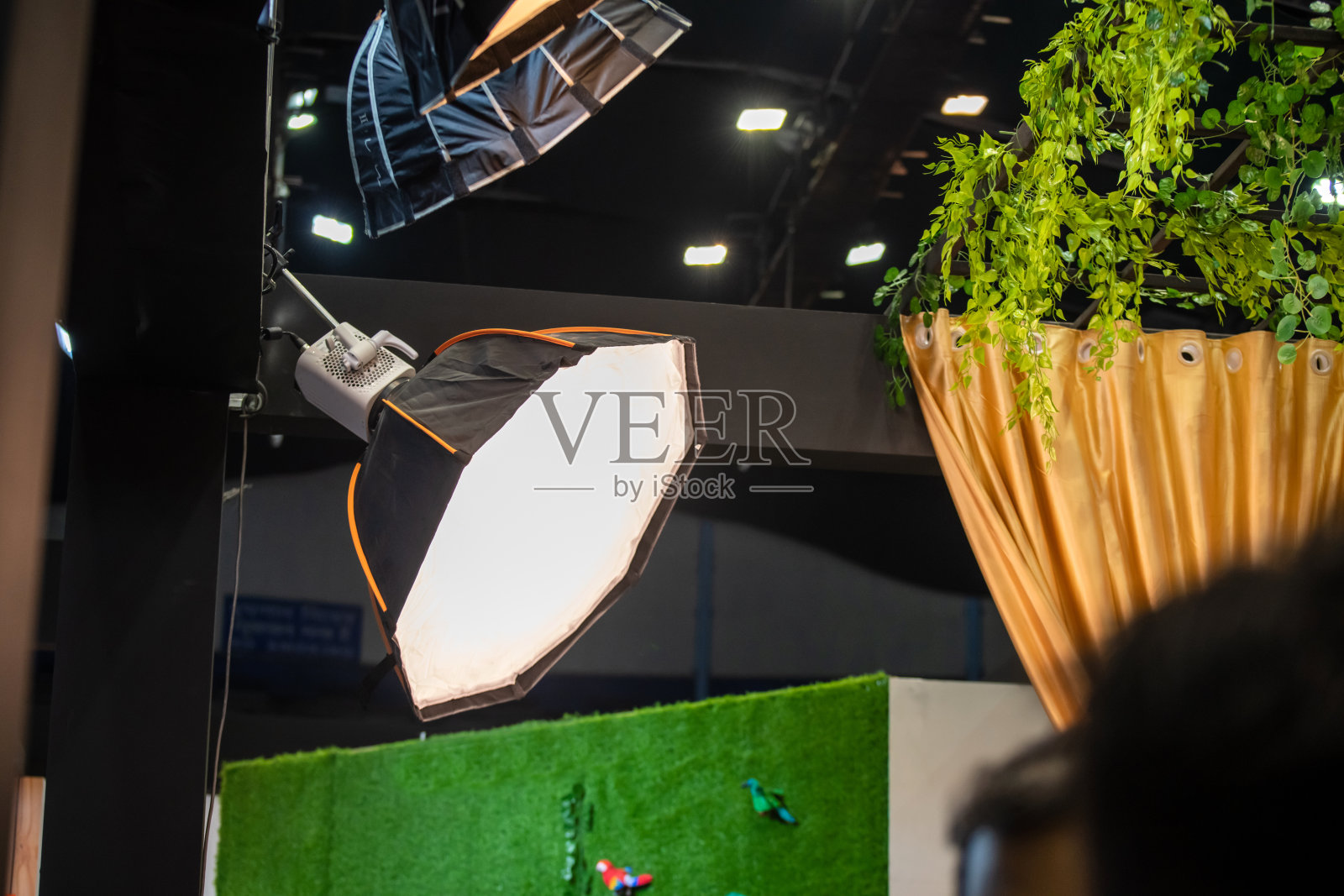 工作室闪光灯的特写镜头照片摄影图片