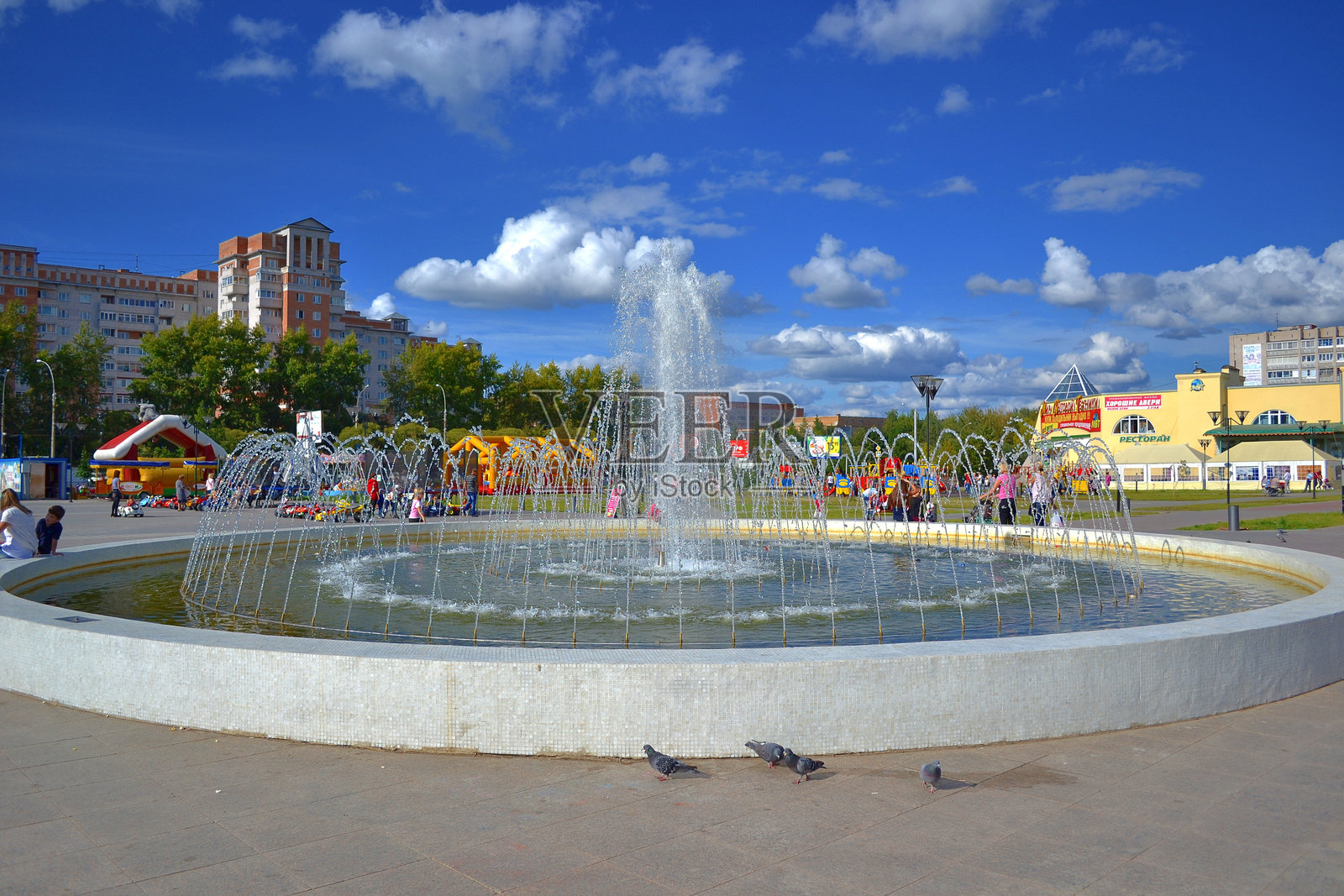 俄罗斯沃洛格达,著名景点,喷泉区。城市。照片摄影图片