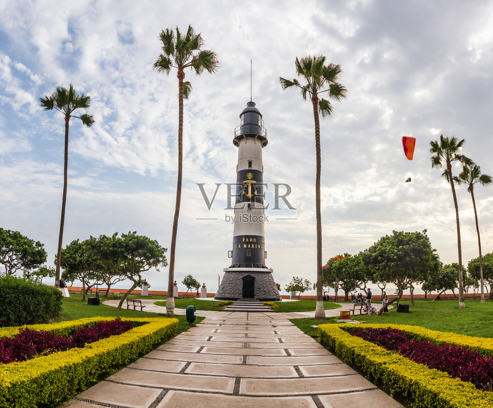 米拉弗洛雷斯区灯塔的全景视图 - 利马照片摄影图片