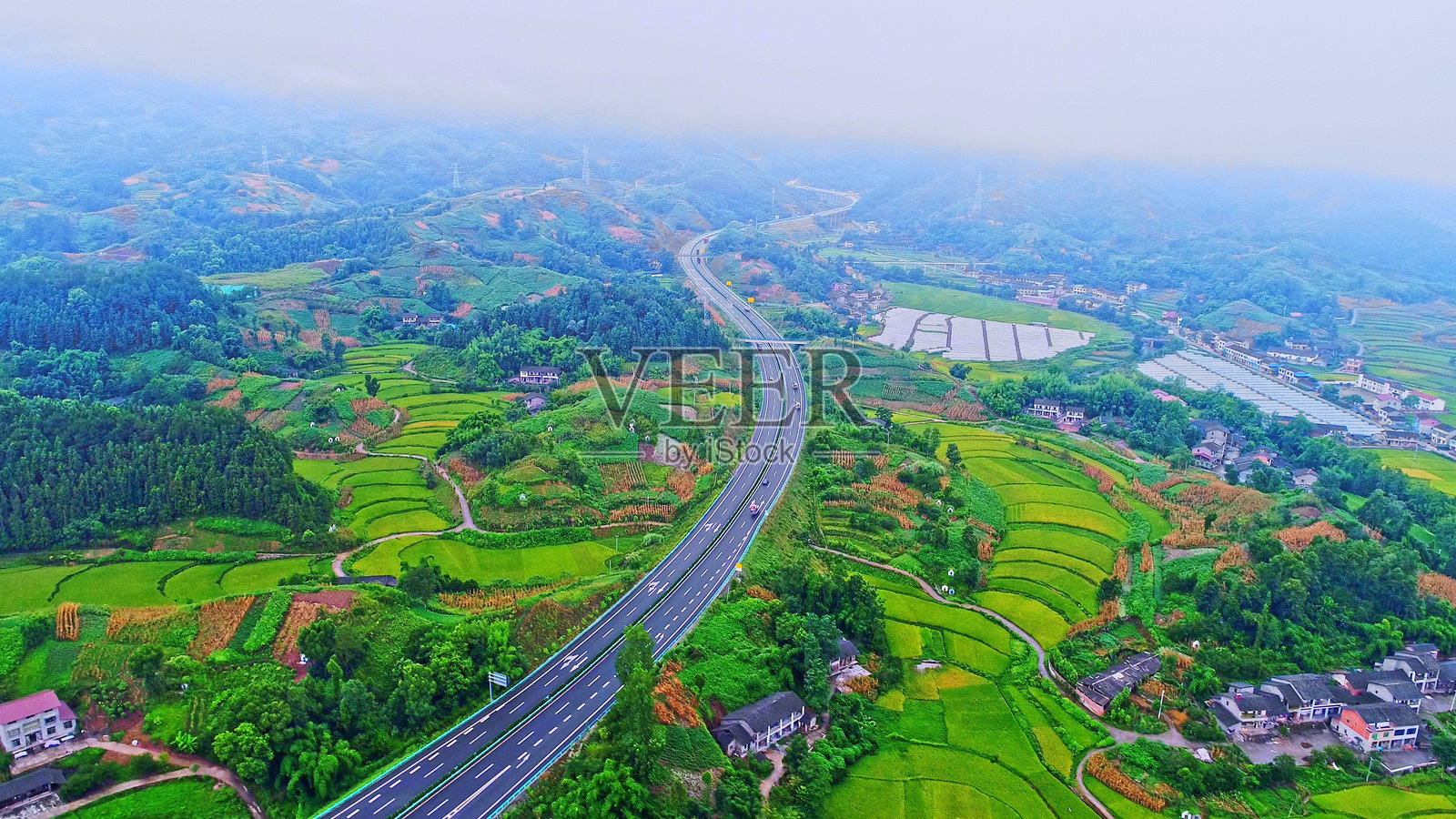 田野风光，公路，中国，亚洲，梯田。照片摄影图片