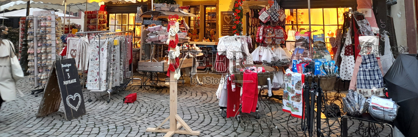 法国大东部地区的斯特拉斯堡纪念品展销中照片摄影图片