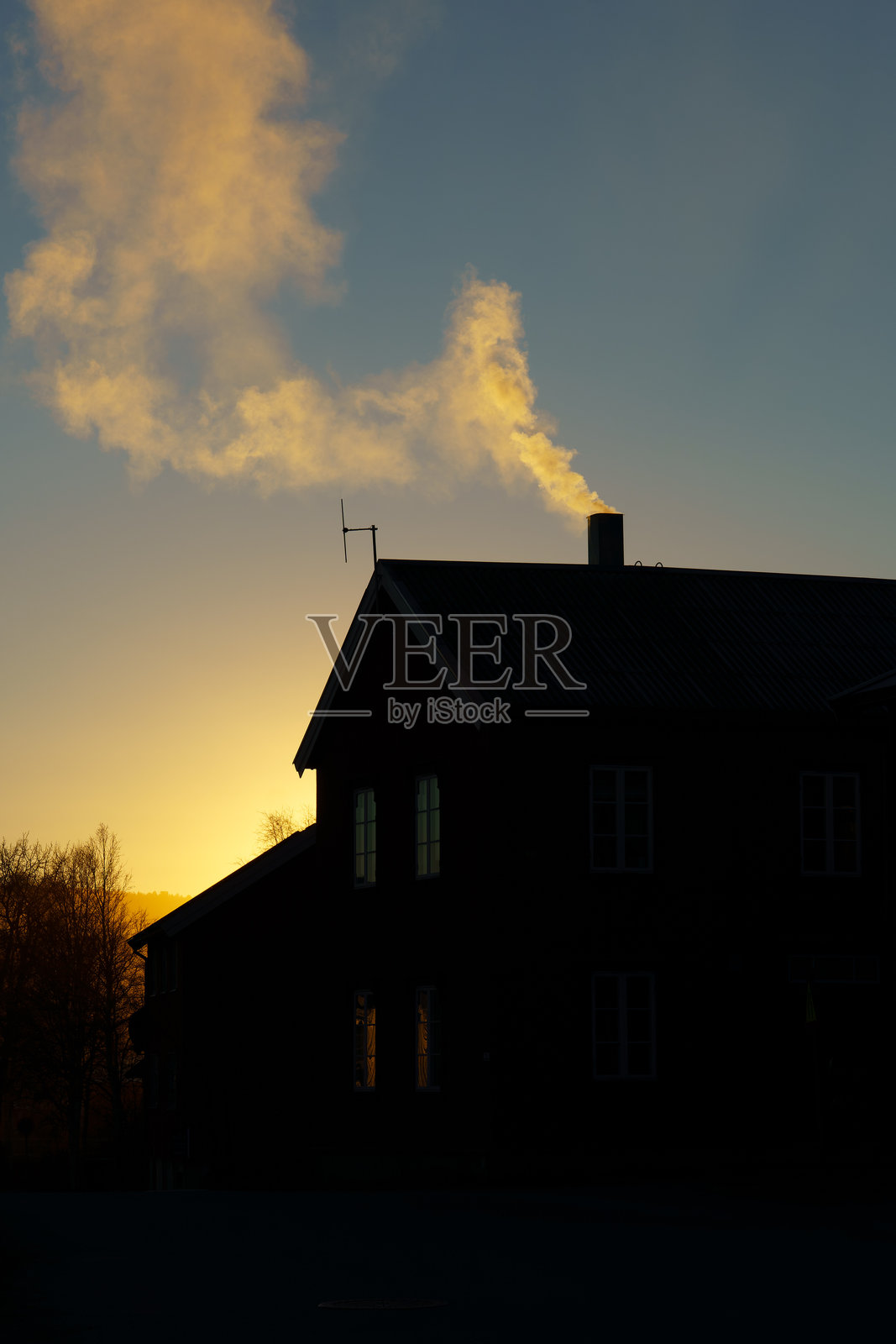 挪威的矿业小镇罗罗斯，奇妙的原始古老挪威小镇，被列为联合国教科文组织世界遗产。照片摄影图片