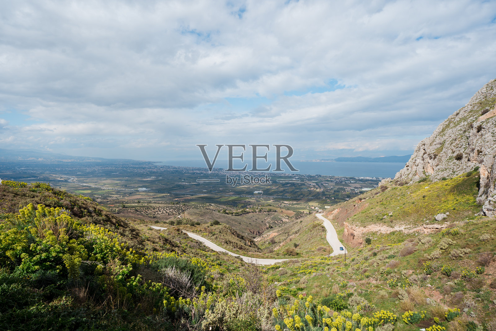 科林斯的风景：古代遗迹与地中海之美照片摄影图片