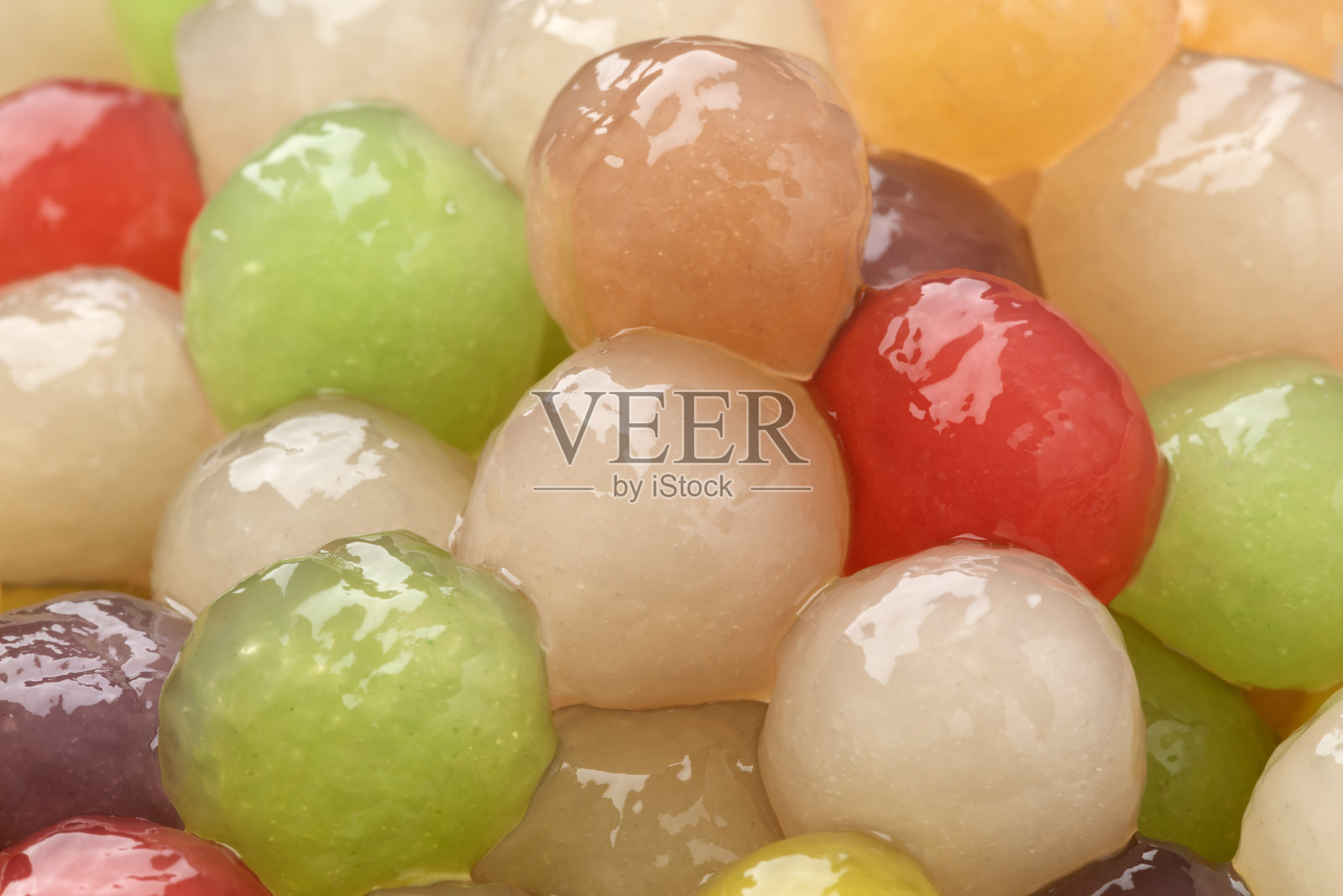 色彩缤纷的熟木薯珍珠特写镜头照片摄影图片