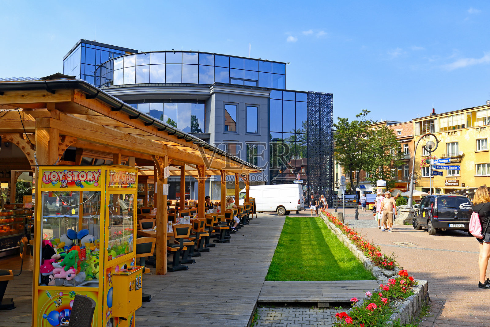 波兰扎科帕内屋顶下的餐厅照片摄影图片