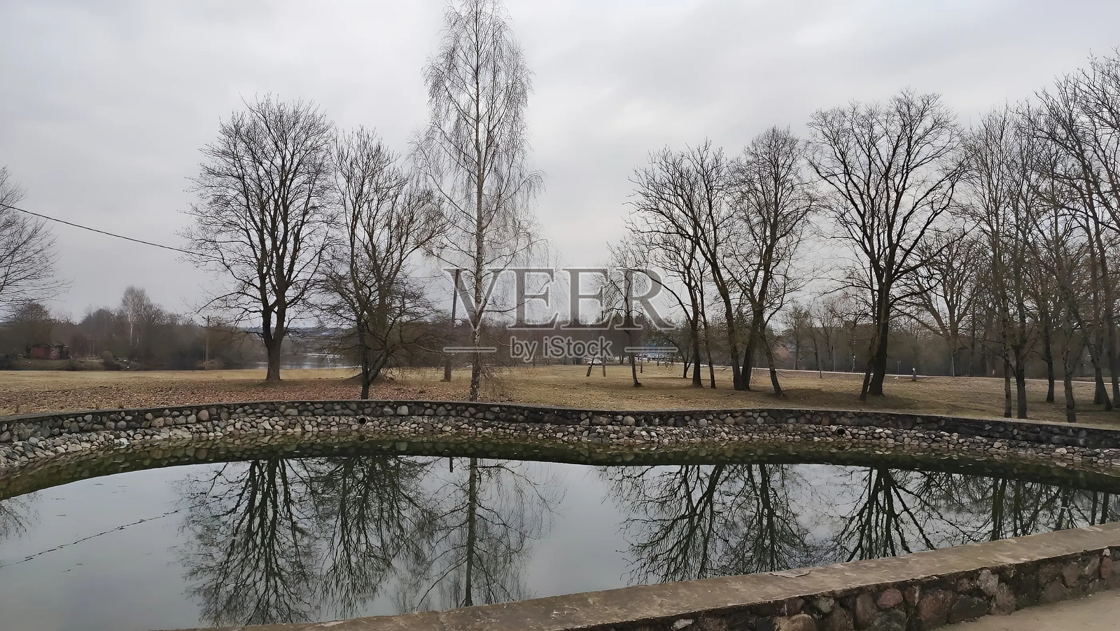 春天的倒影照片摄影图片