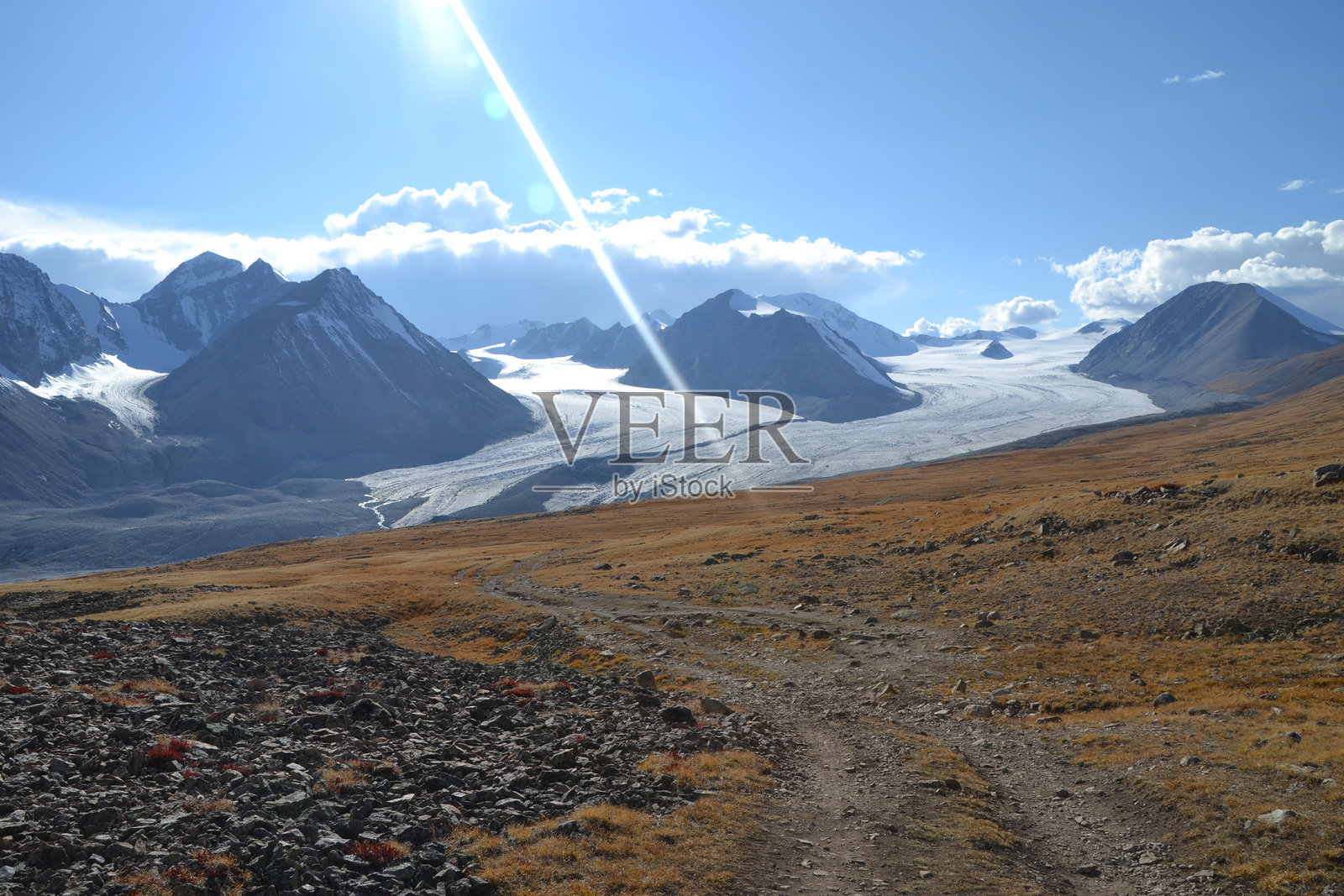 阿尔泰塔万博格国家公园照片摄影图片