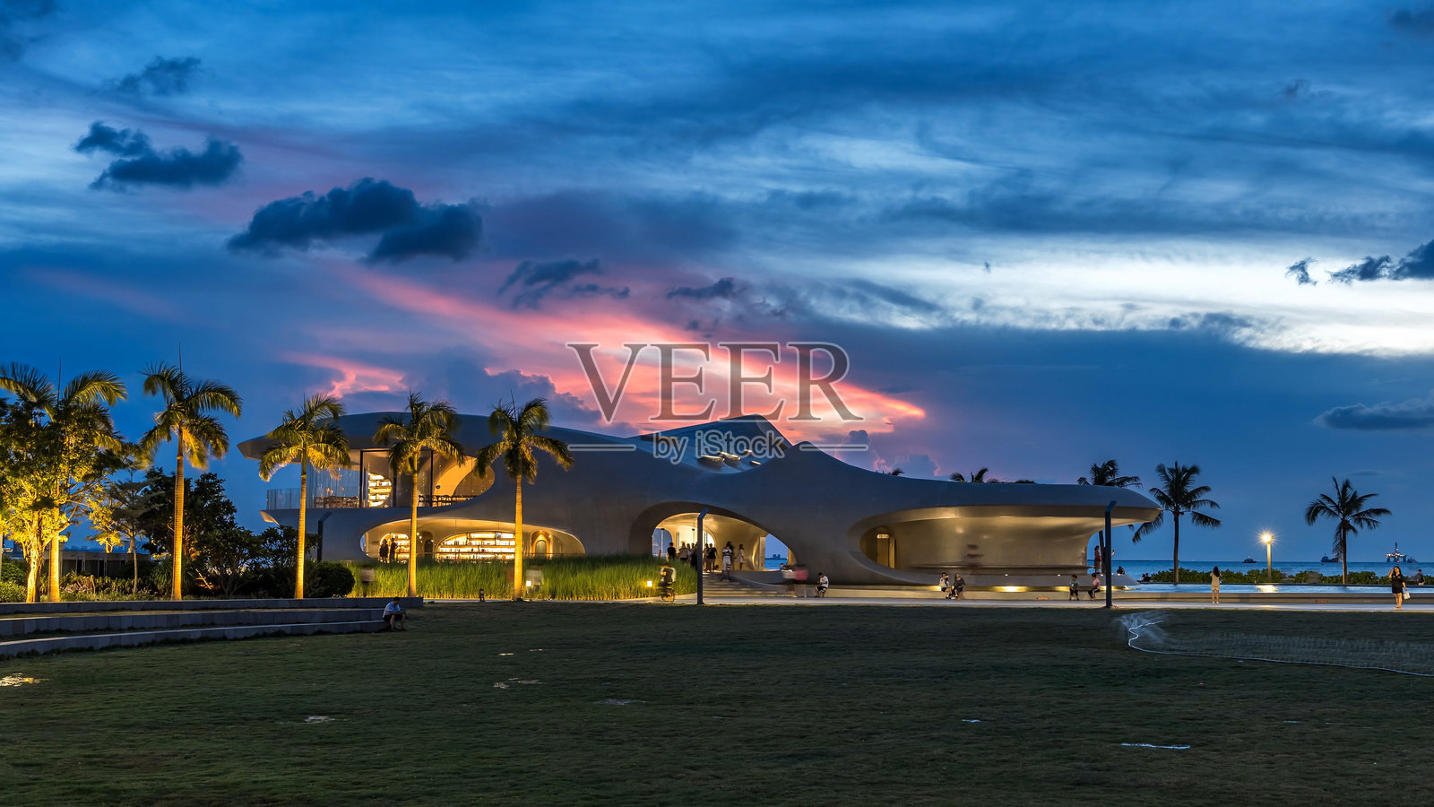 云动图书馆，世纪公园，海口，海南，中国，亚洲。照片摄影图片