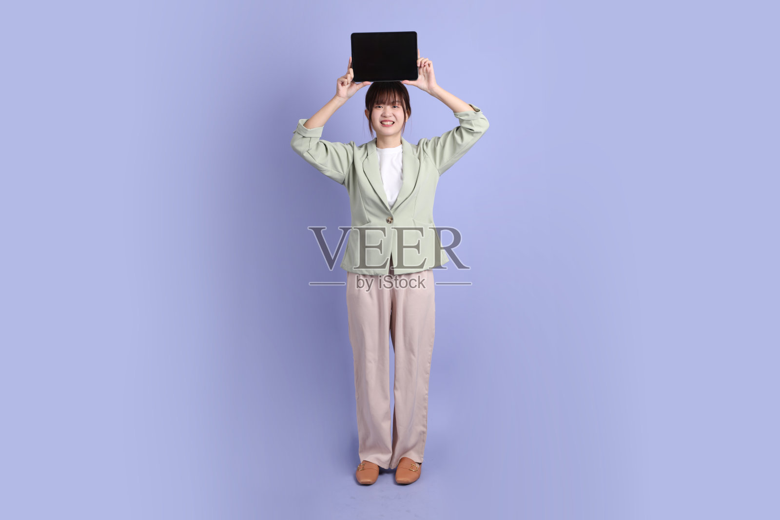 20多岁的亚洲女商人照片摄影图片