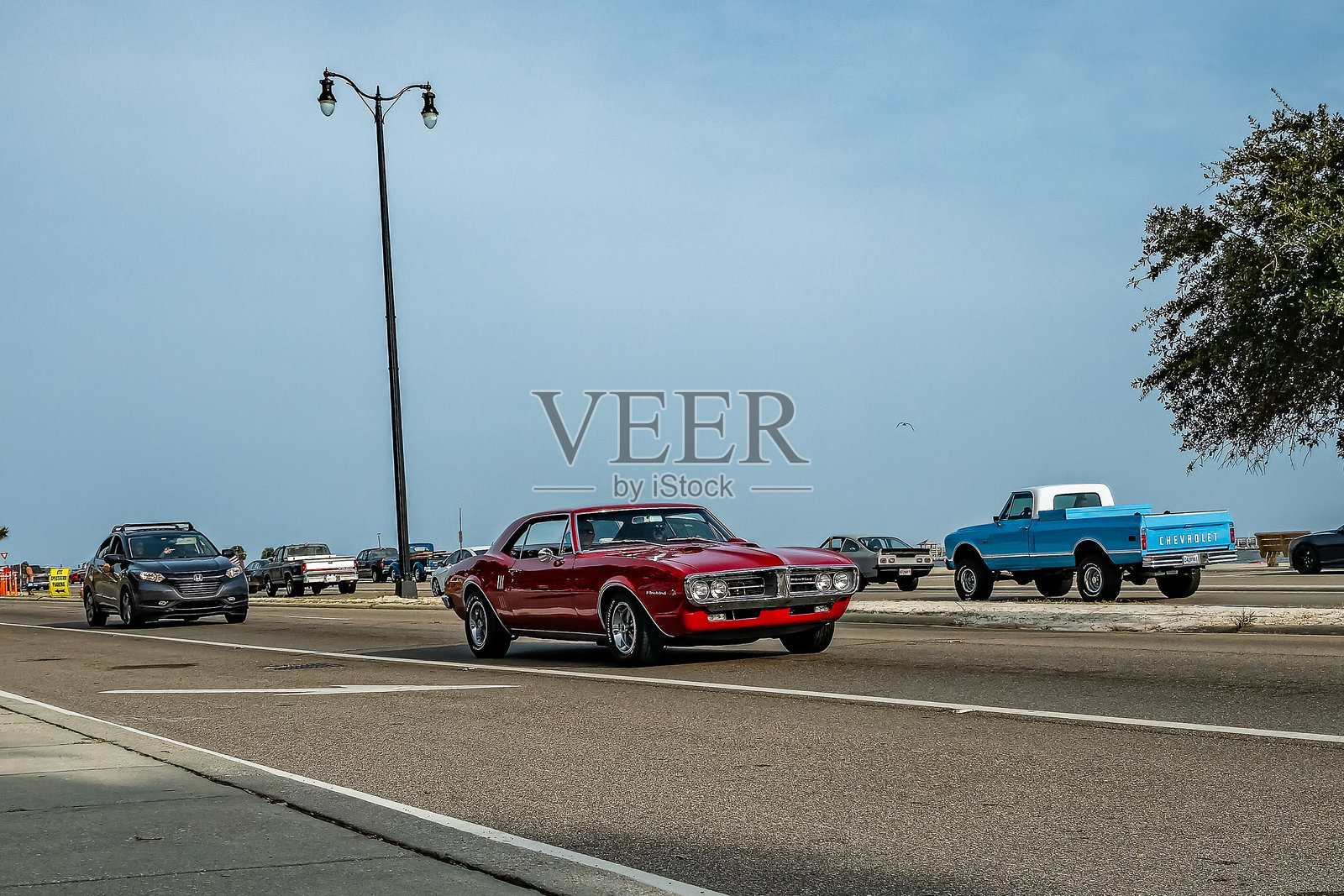 1967年庞蒂亚克火鸟硬顶轿跑照片摄影图片