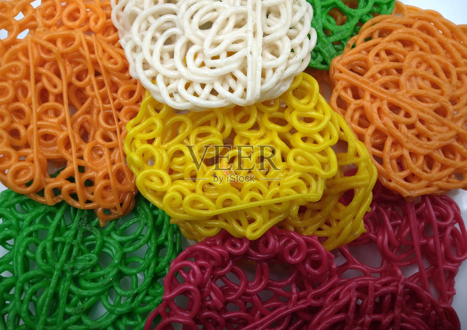 色彩斑斓的印尼生虾片特写照片摄影图片