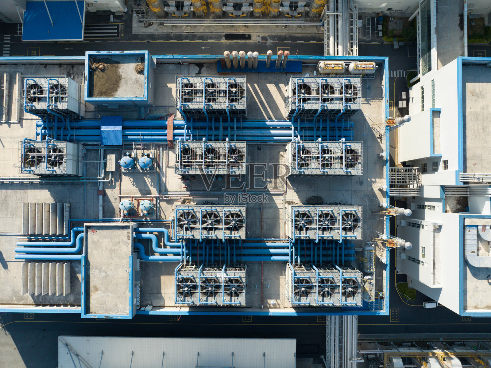 屋顶水冷空调照片摄影图片