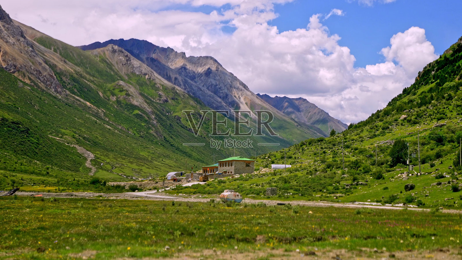 青藏高原，山谷，高山，中国，亚洲。照片摄影图片