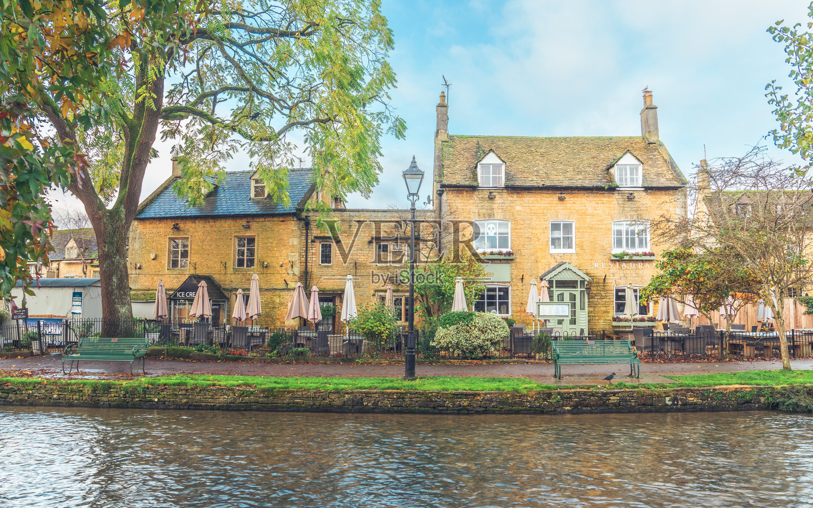 博顿在水上，科茨沃尔德，英格兰照片摄影图片