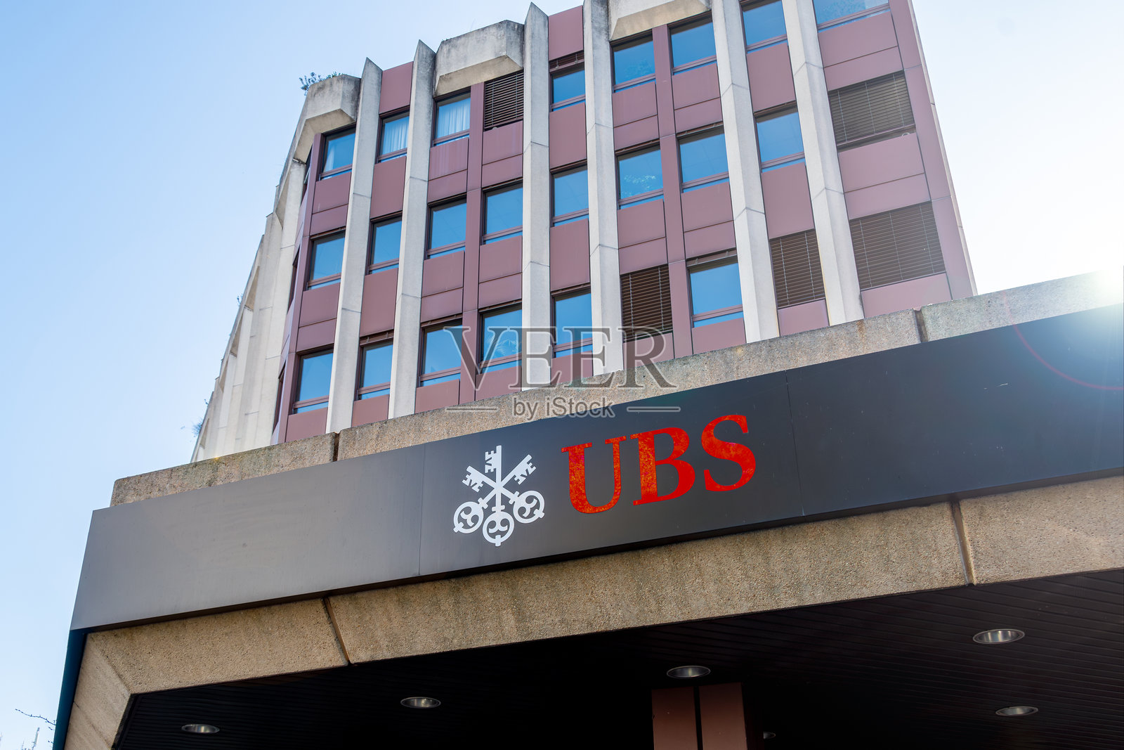 瑞士日内瓦的瑞银银行分行外观照片摄影图片