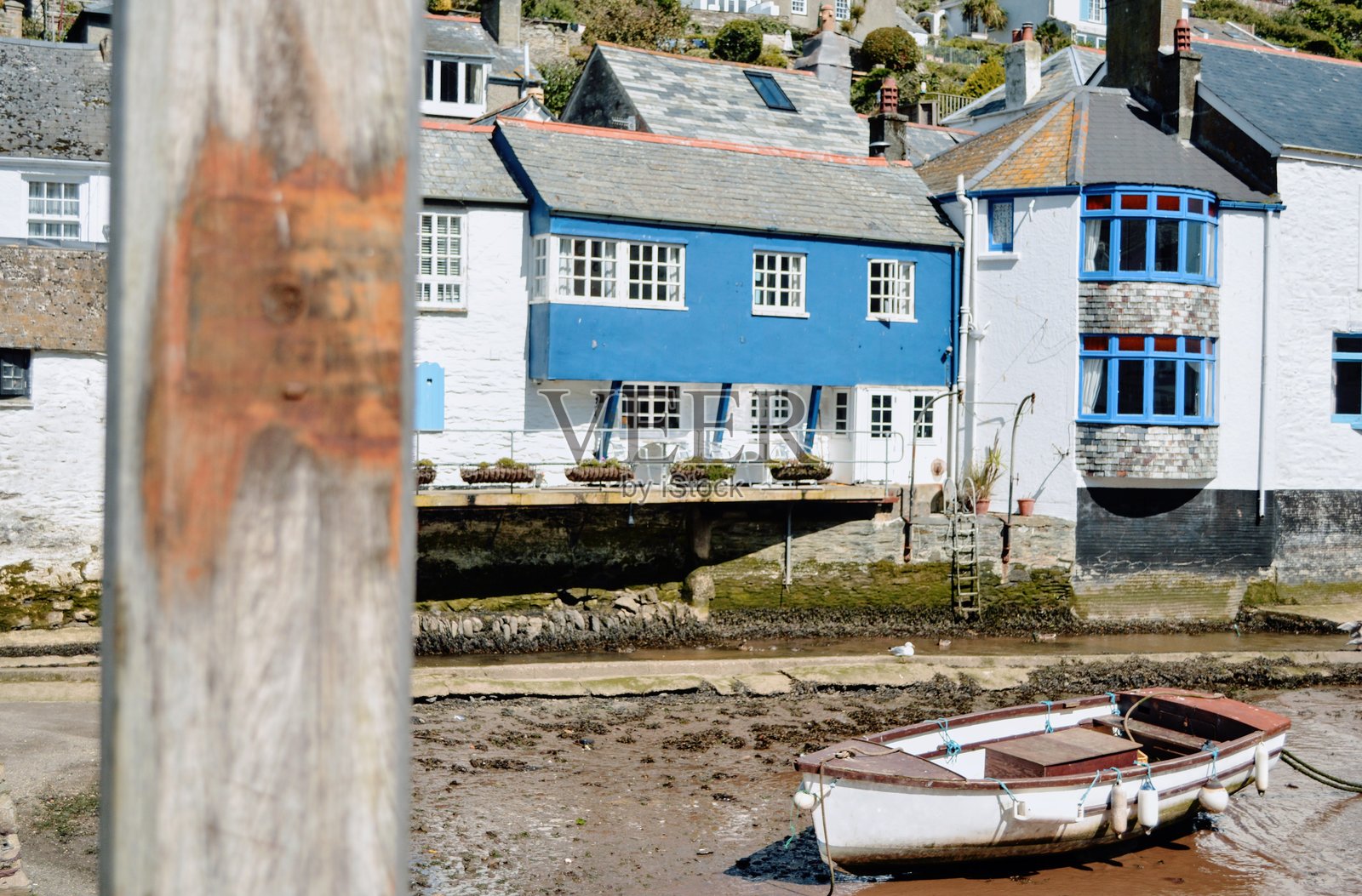 波尔佩罗港口渔村与船只照片摄影图片