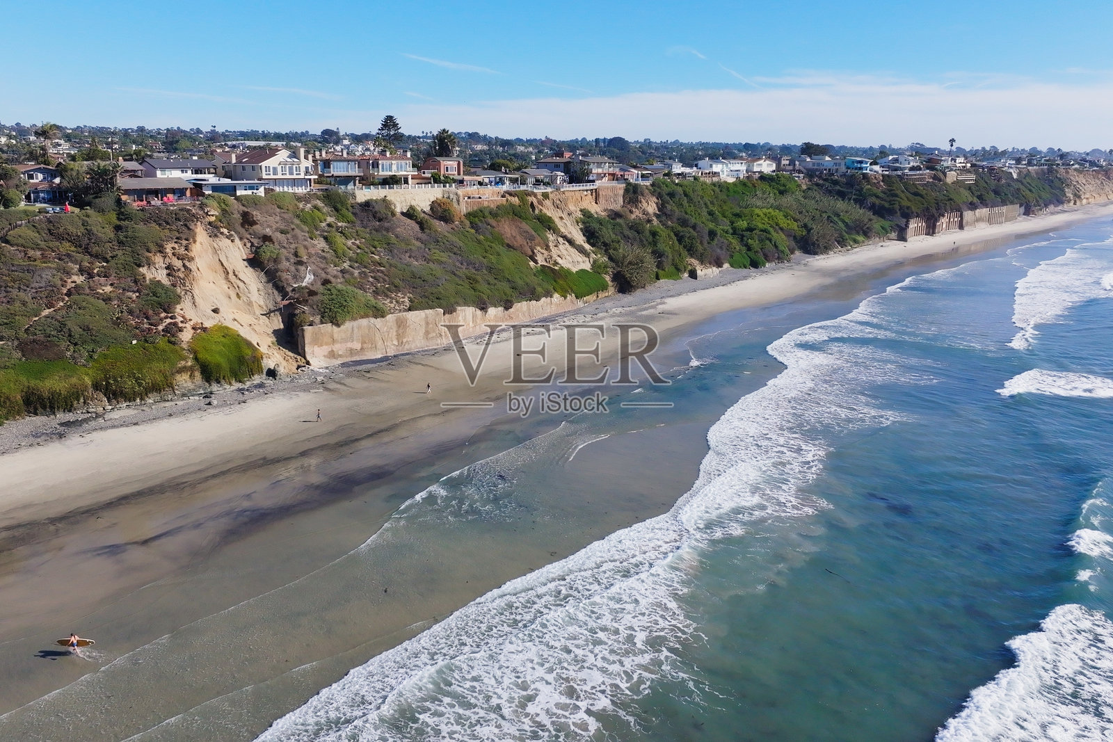 加利福尼亚州恩西尼塔斯的比肯斯海滩无人机视角照片摄影图片