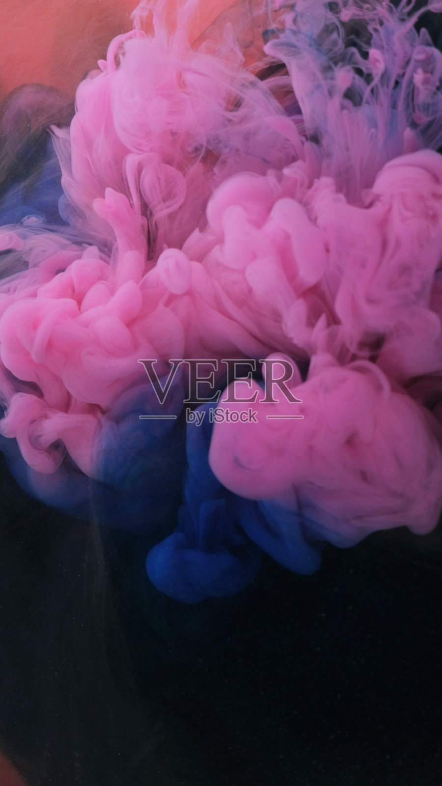 色彩混合闪耀流动的化妆品设计照片摄影图片