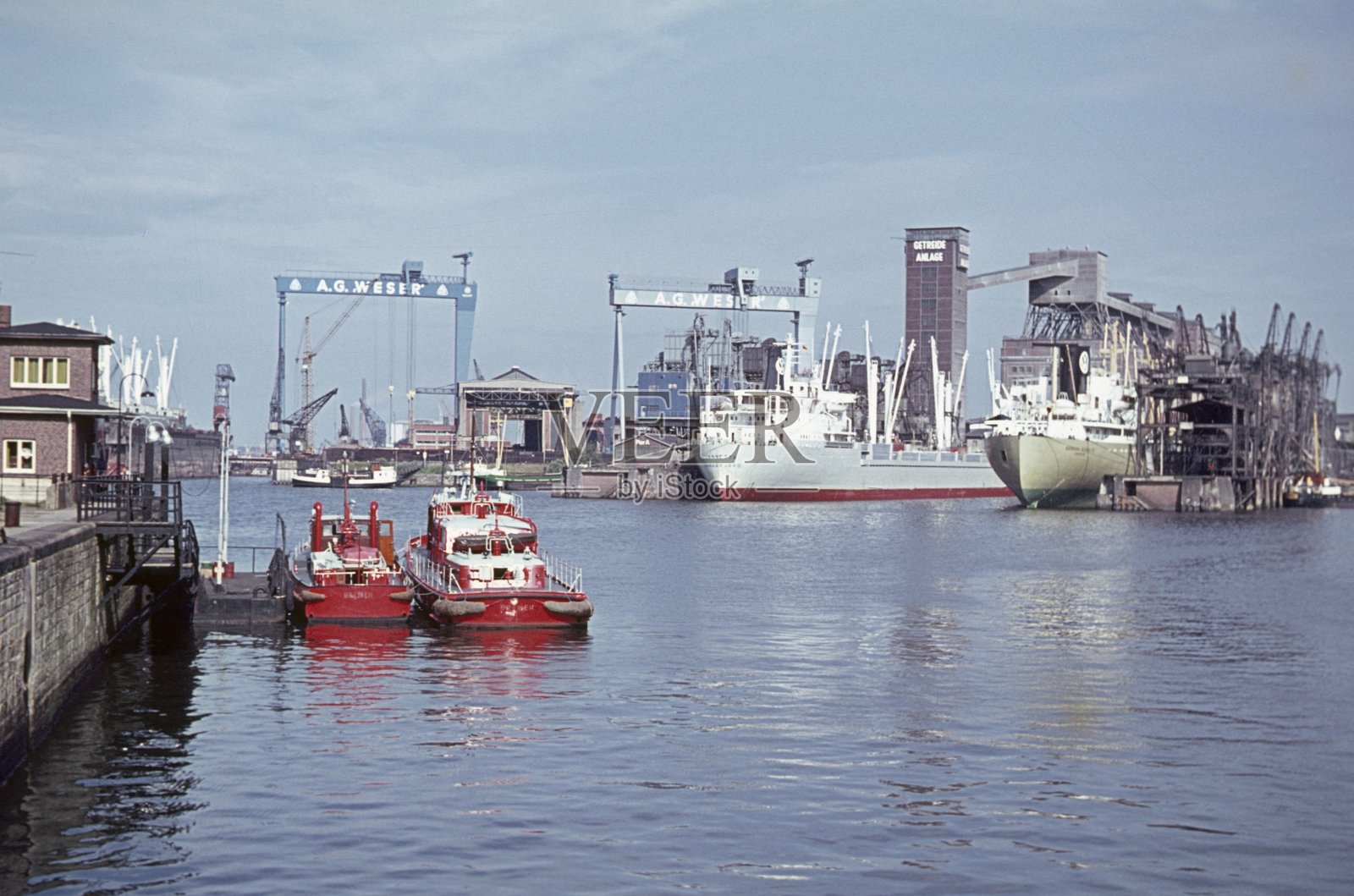 布雷默哈芬的船厂和商船照片摄影图片