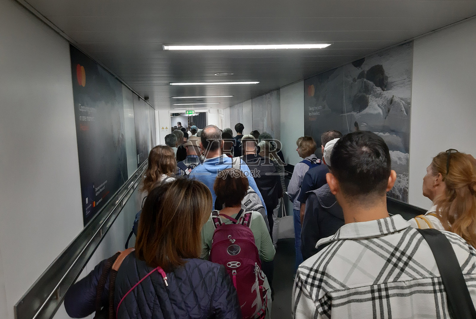 希腊雅典国际机场,欧洲,乘客登机照片摄影图片