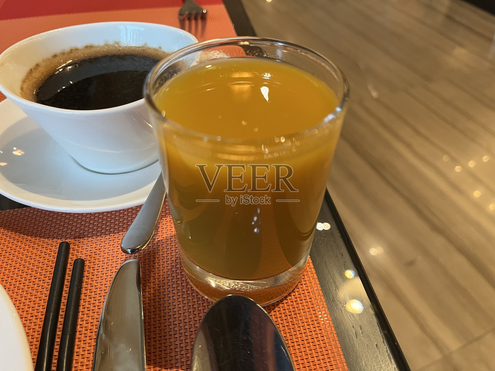 一杯芒果汁照片摄影图片