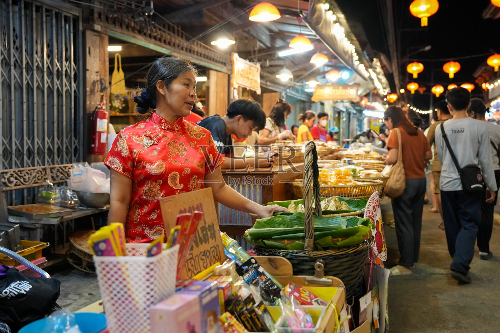 泰国春武里府芭提雅区的查克瑙市场照片摄影图片