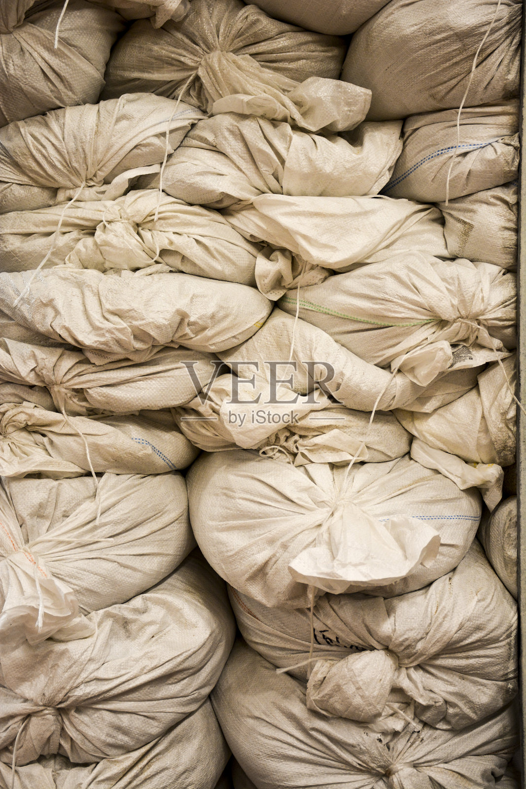一堆麻袋照片摄影图片