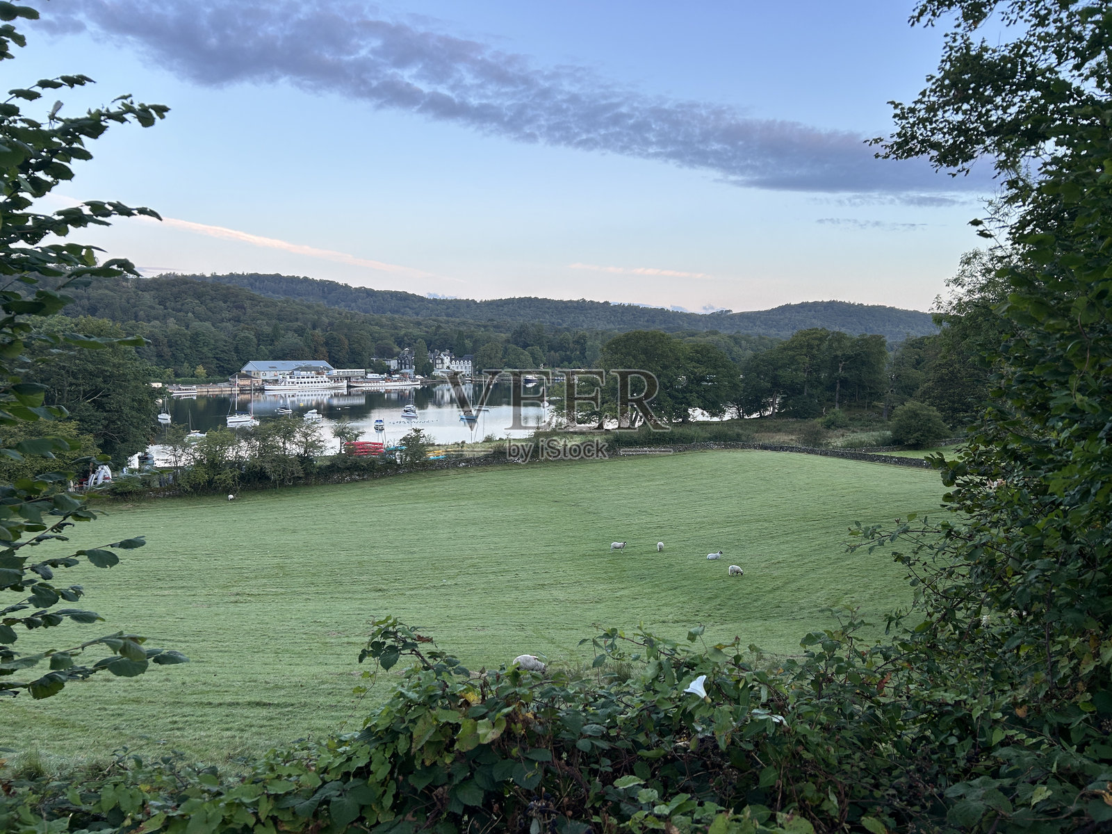 湖区的温德米尔湖照片摄影图片