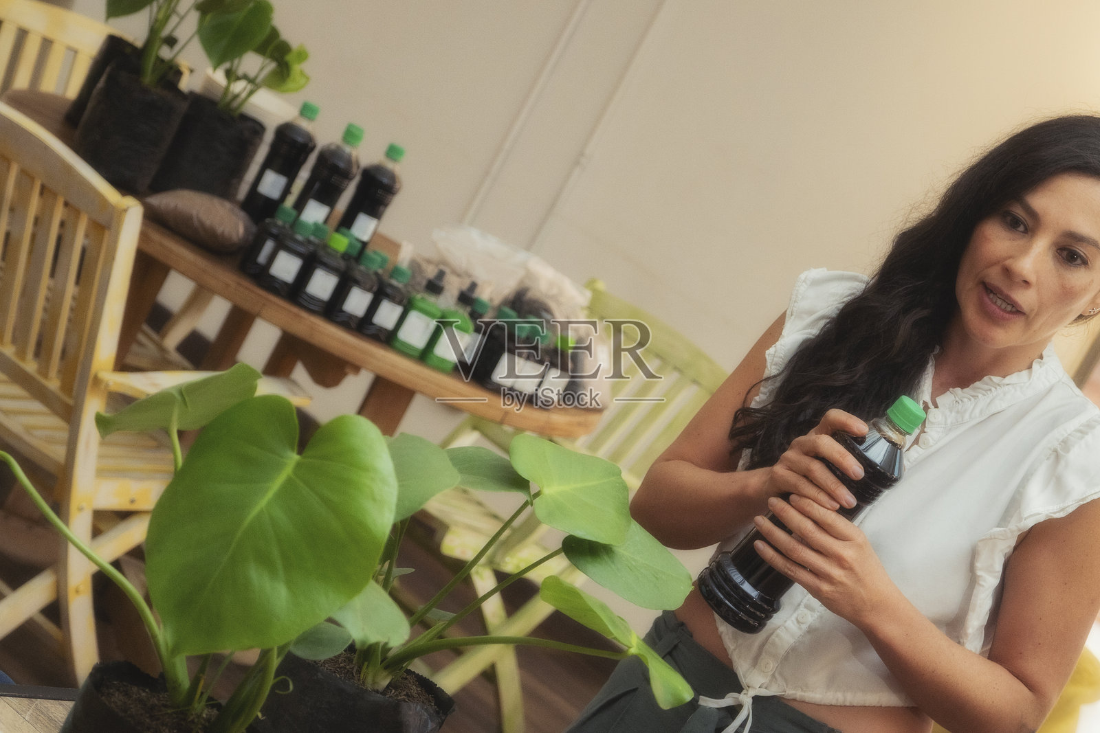 花园老师照片摄影图片