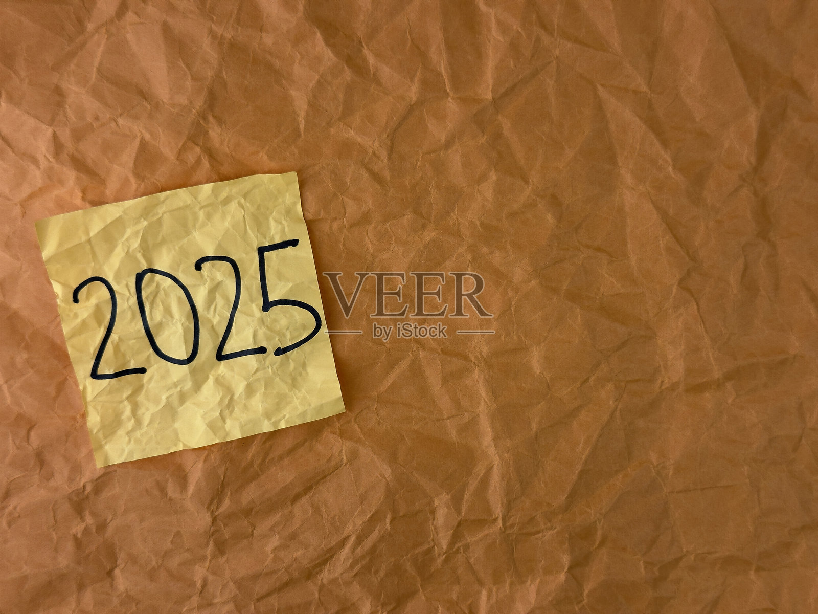 2025年。纸。照片摄影图片