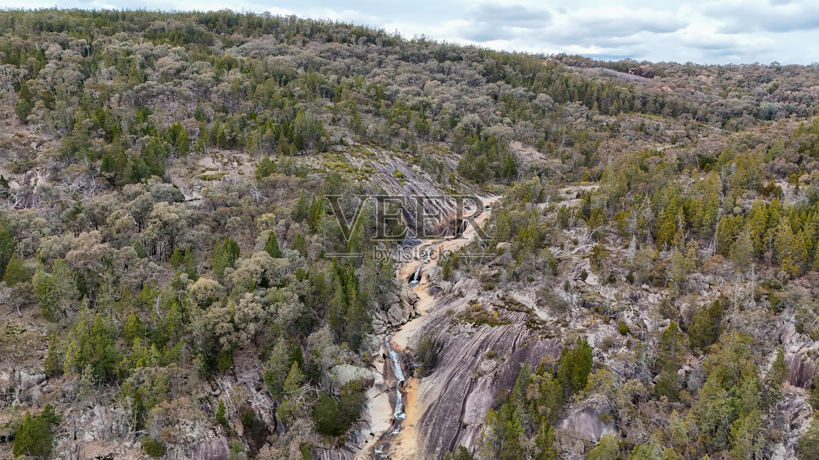 维多利亚州东北部比奇沃斯附近的瀑布照片摄影图片
