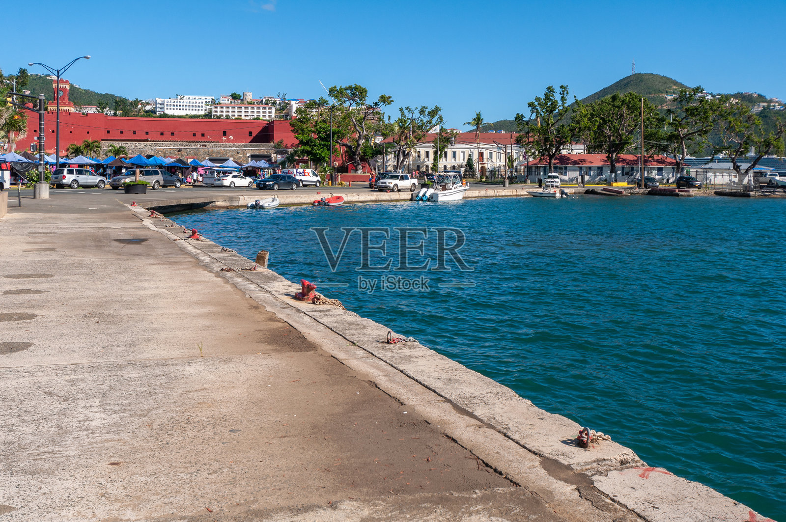 圣托马斯查尔罗特阿马利的海滨景观照片摄影图片