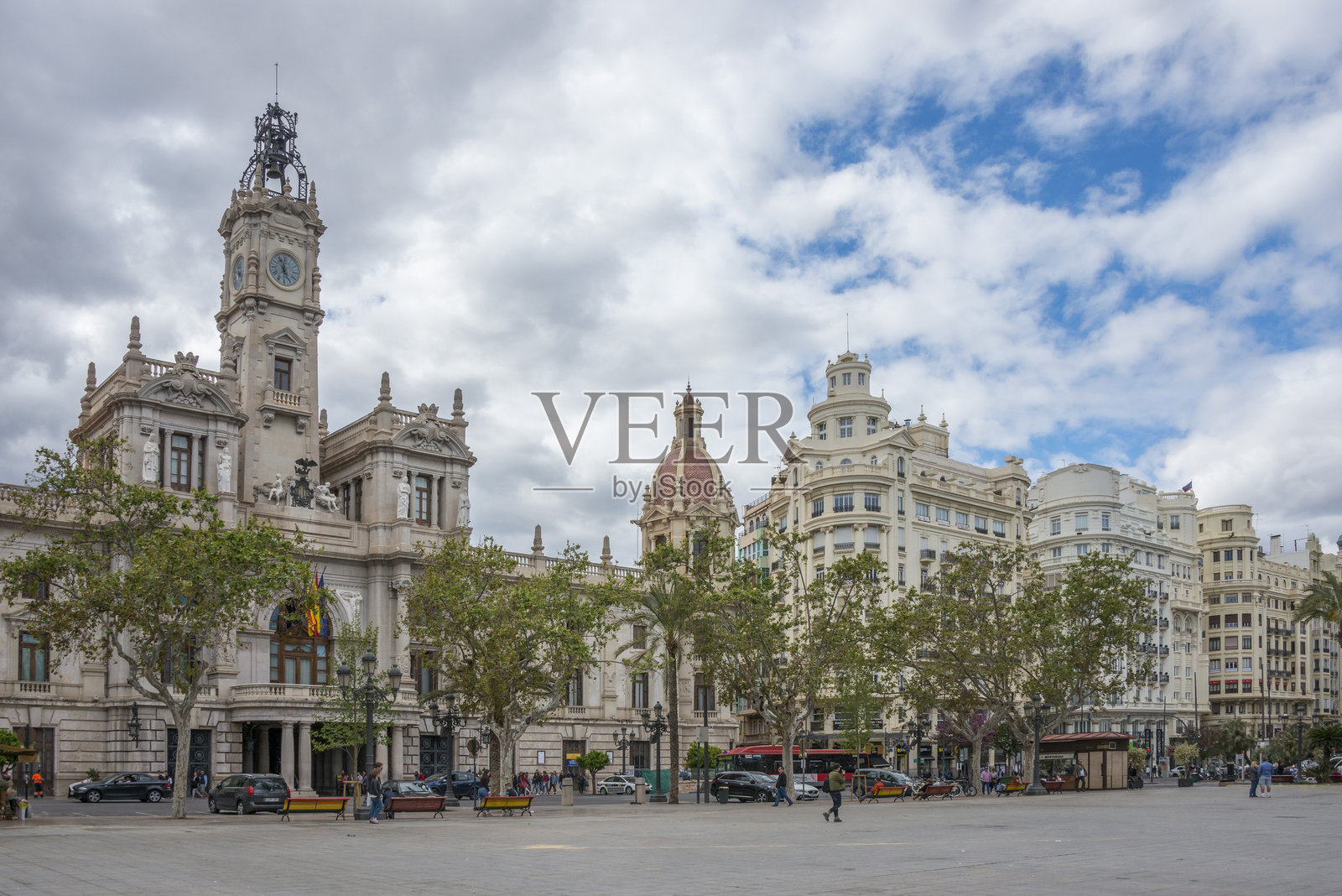 西班牙瓦伦西亚的市政厅及其他建筑照片摄影图片