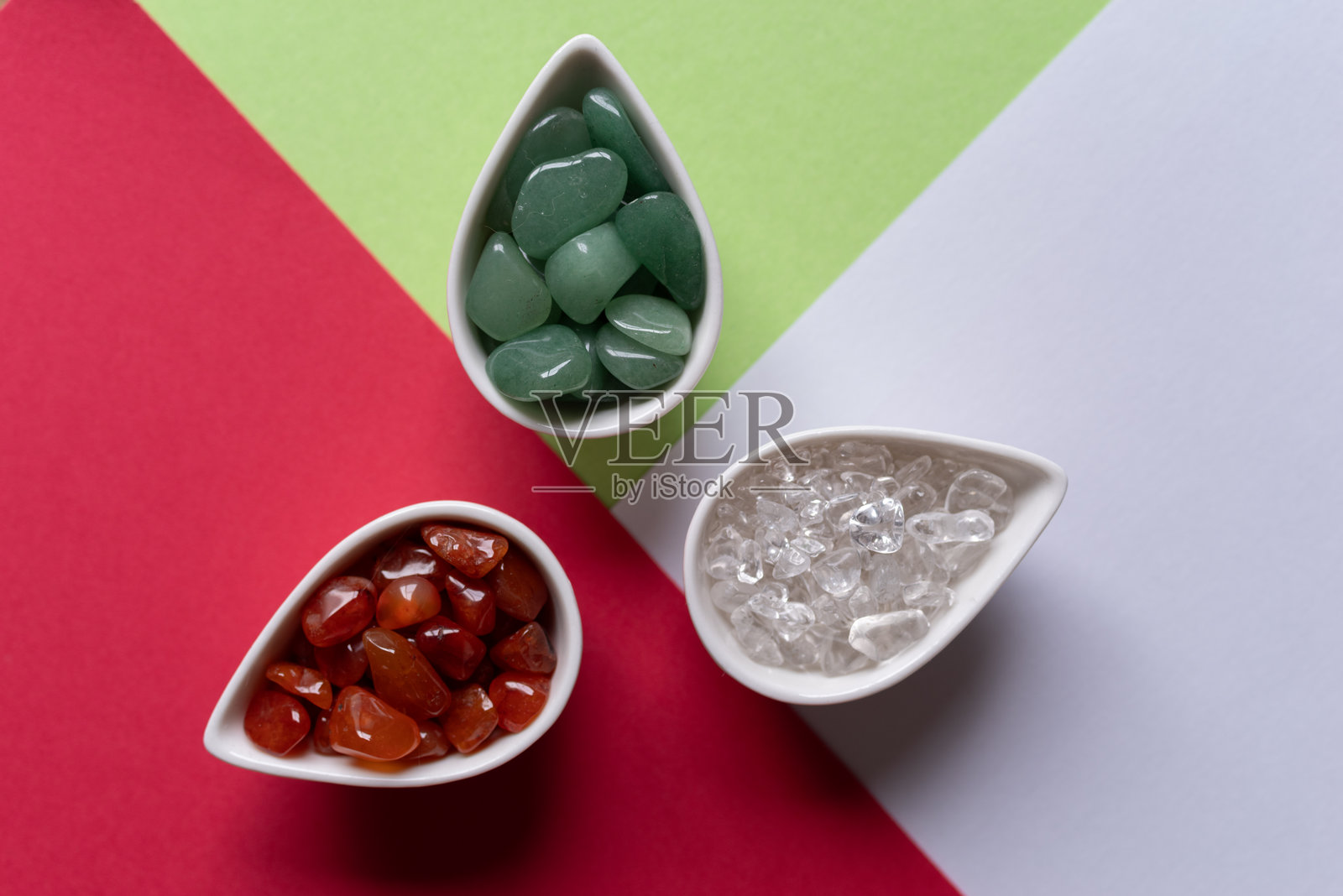 五彩斑斓的天然石头照片摄影图片