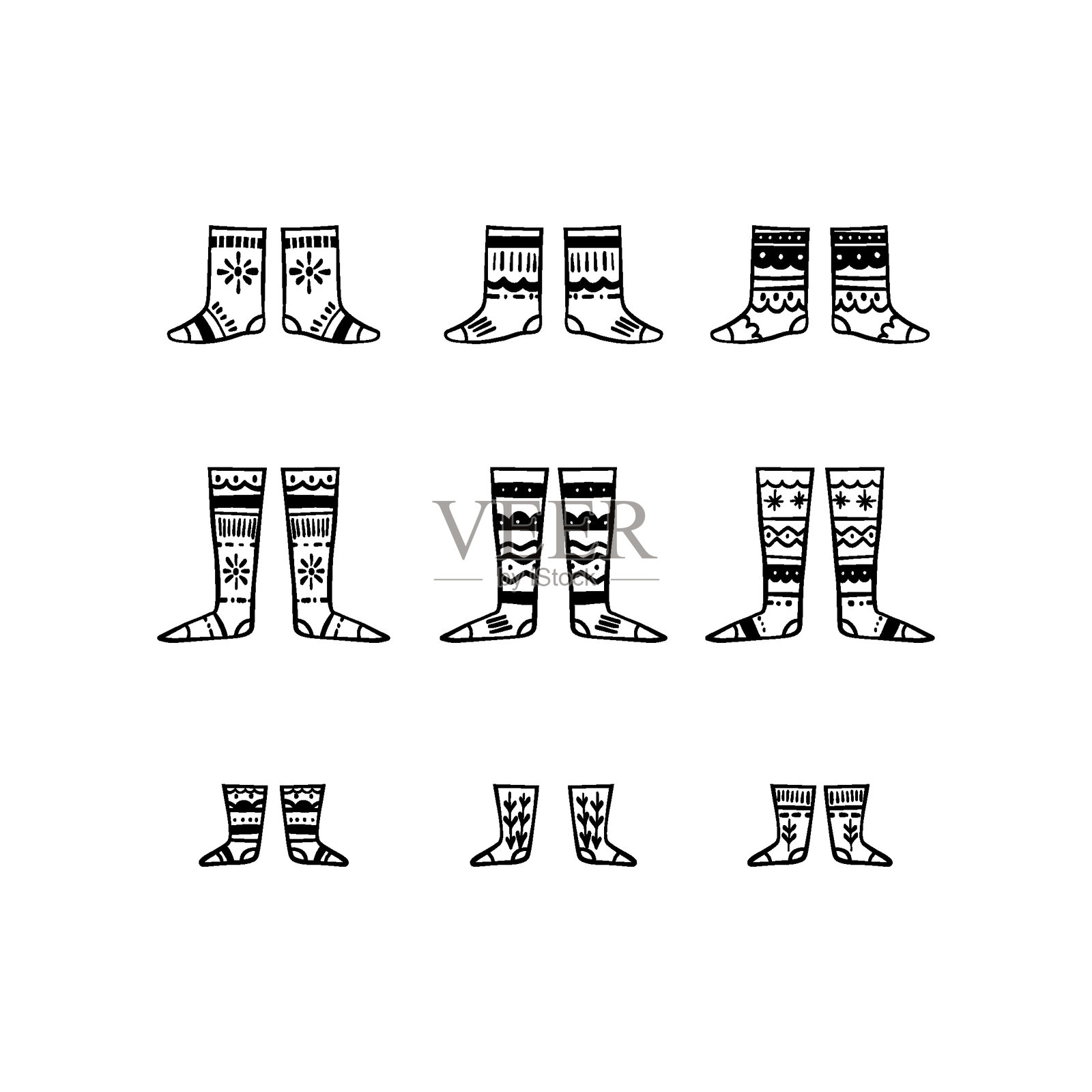 一套色彩鲜艳、风格独特的圣诞袜和圣诞装饰品。设计既俏皮又温馨，非常适合节日装饰或贺卡。插画图片素材