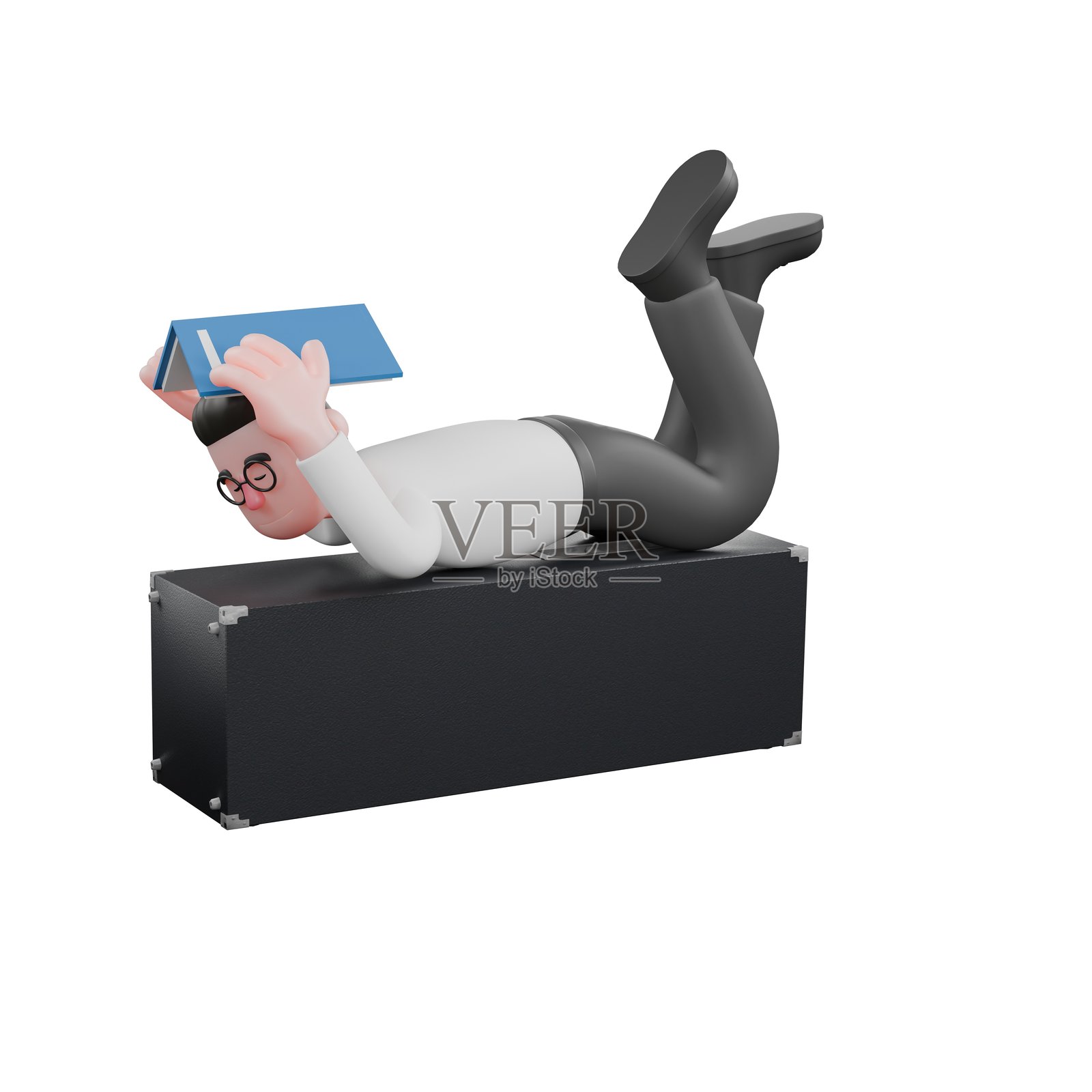 电影制片人。一位男性制片人面朝下躺在音响上，头上盖着一本书，表情显得不想被打扰。导演模特照片摄影图片