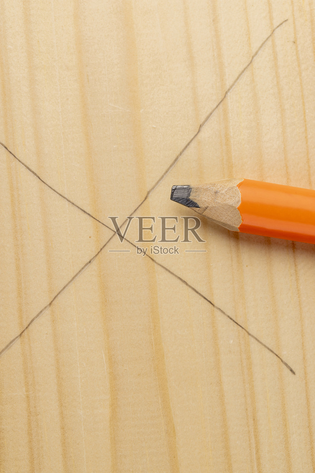 木工用铅笔用于标记木材照片摄影图片