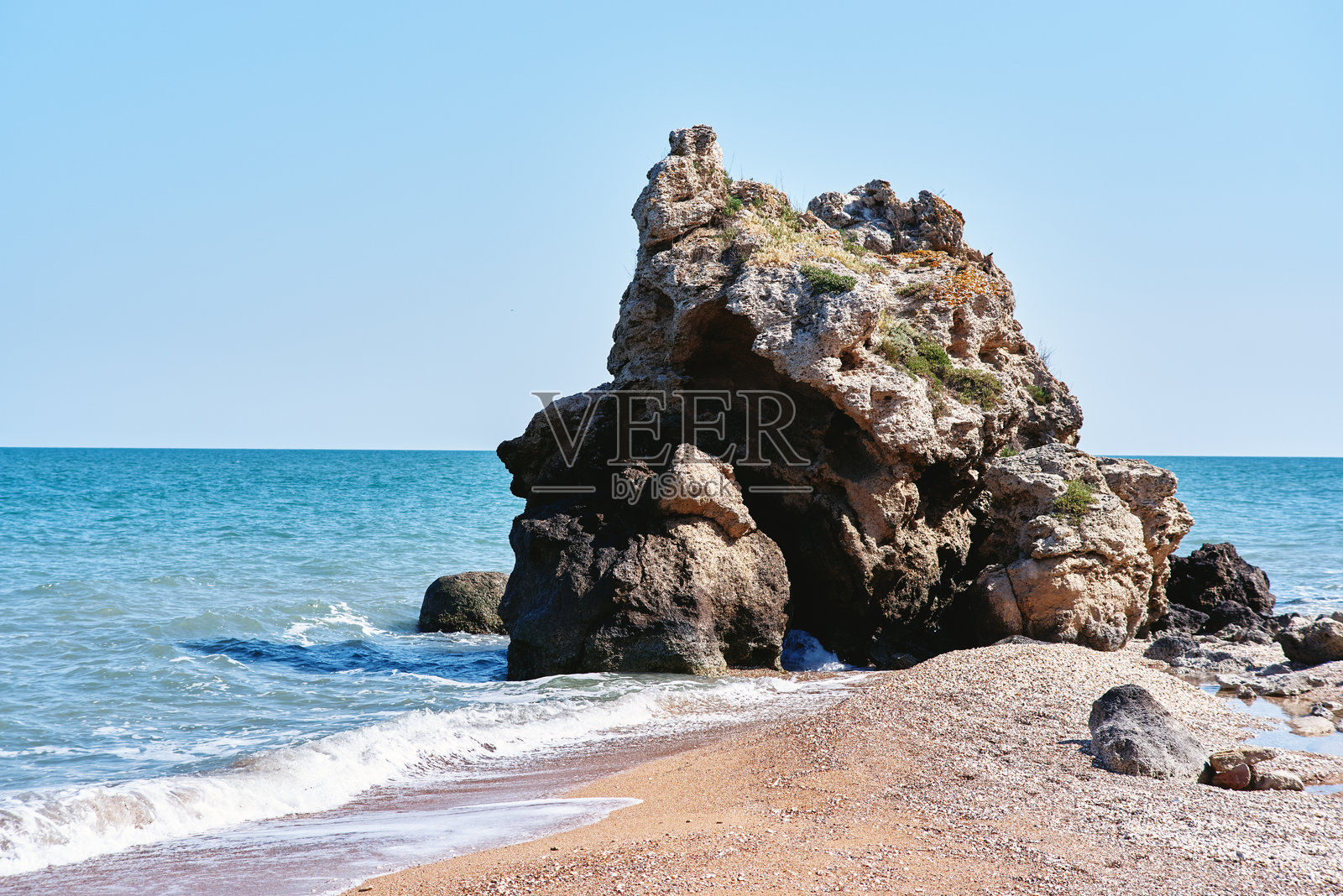 蓝色海洋，岩石海滩照片摄影图片