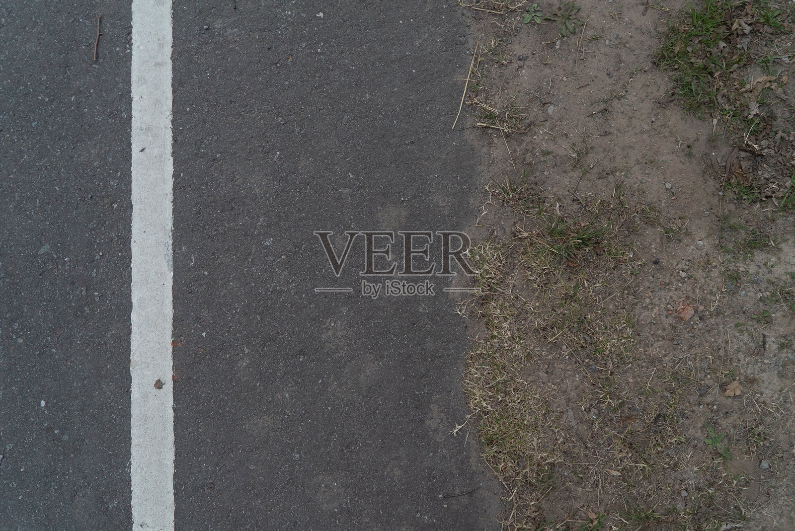 埃塞萨的沥青道路与画线照片摄影图片