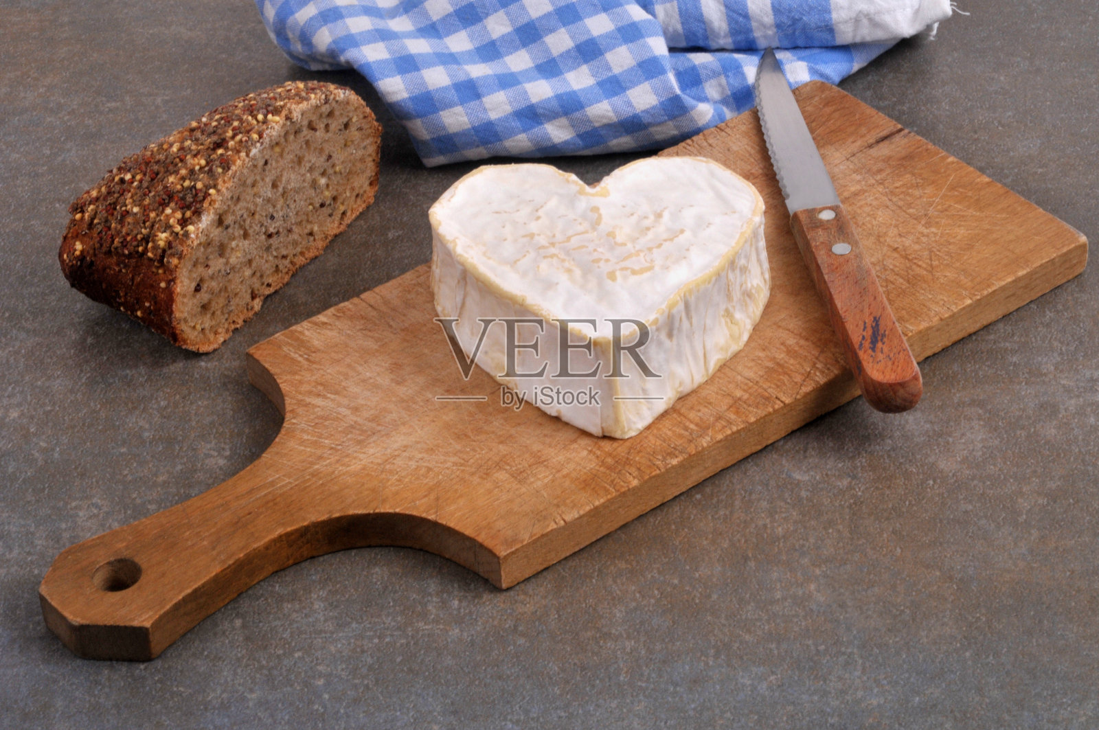 纽夫夏泰尔奶酪照片摄影图片