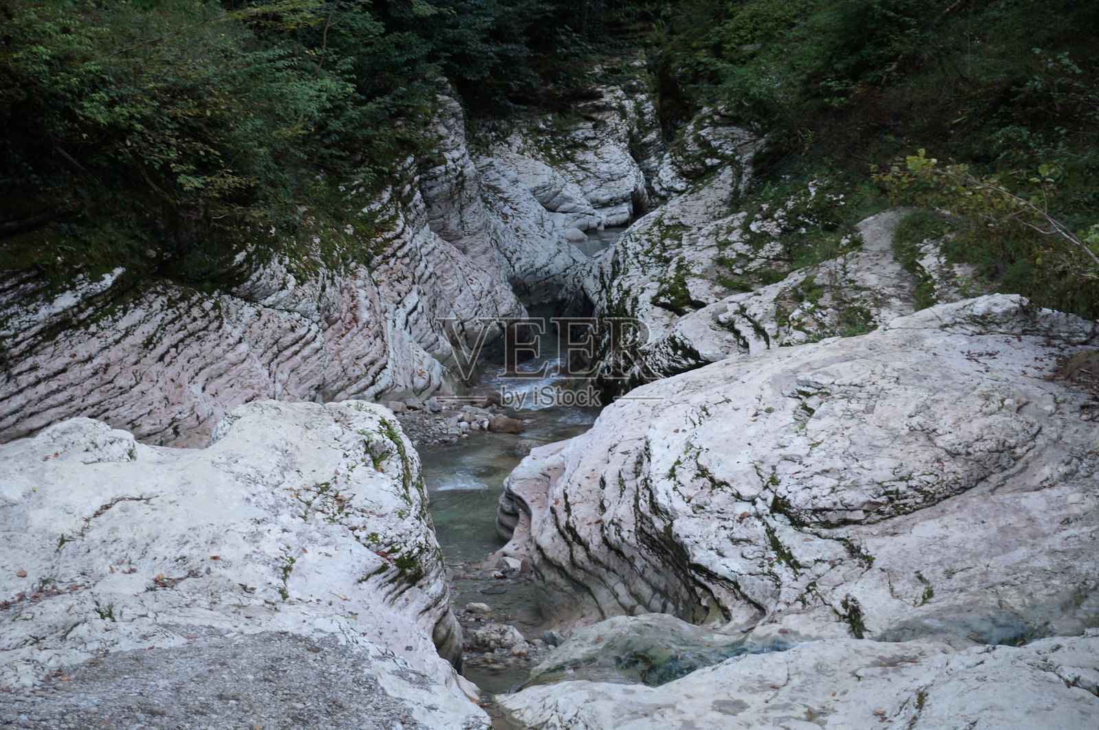 美丽的风景如画的普萨霍峡谷。自然之美。照片摄影图片