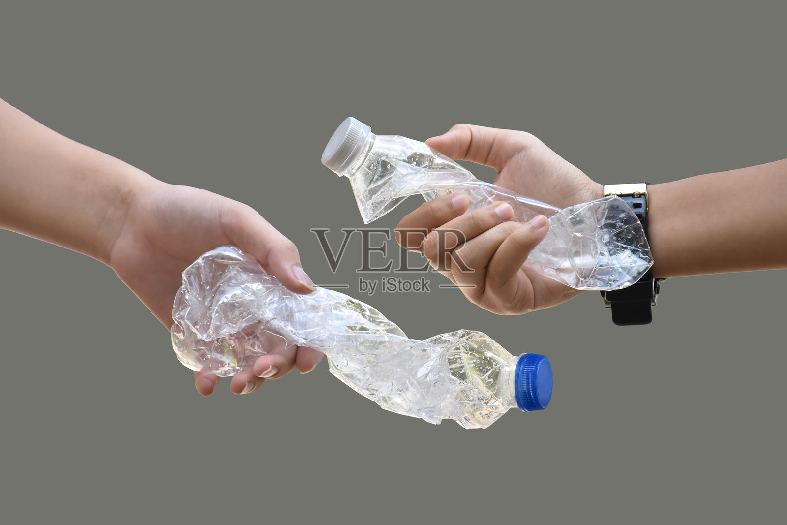 扭曲的塑料瓶照片摄影图片