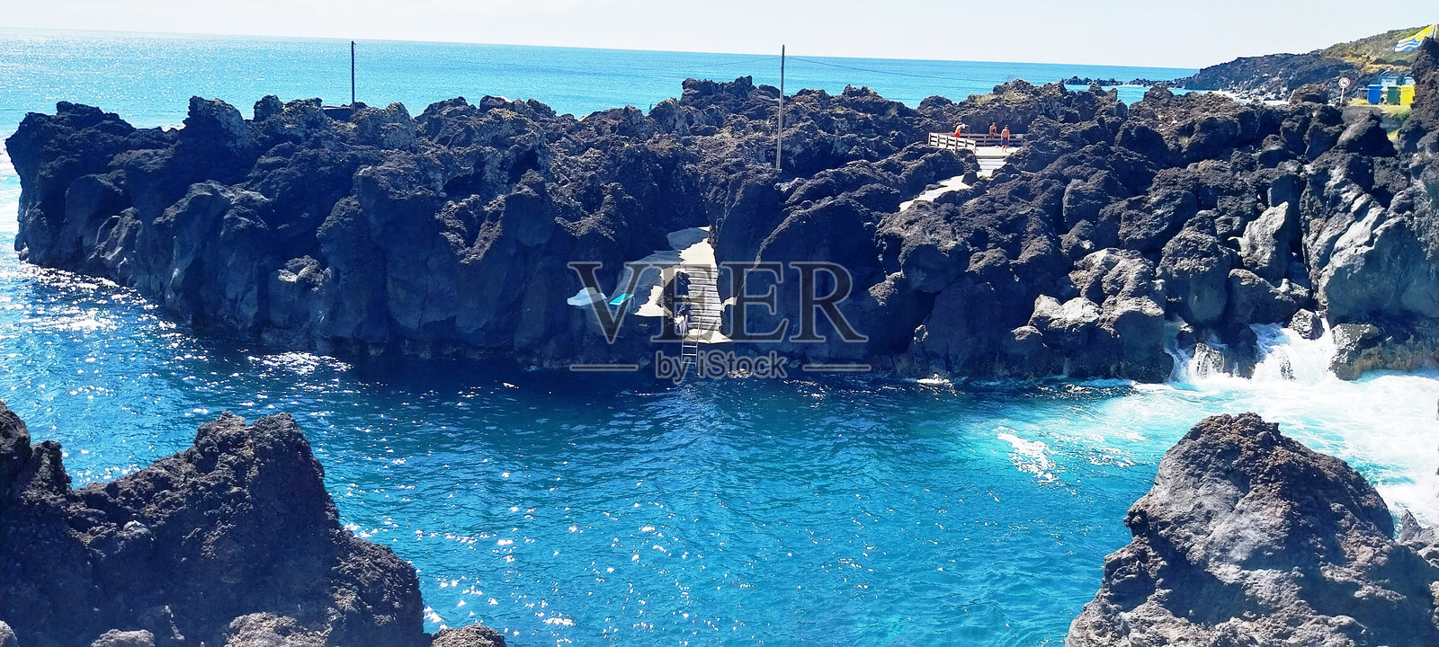 法亚尔岛的瓦拉杜罗自然泳池照片摄影图片