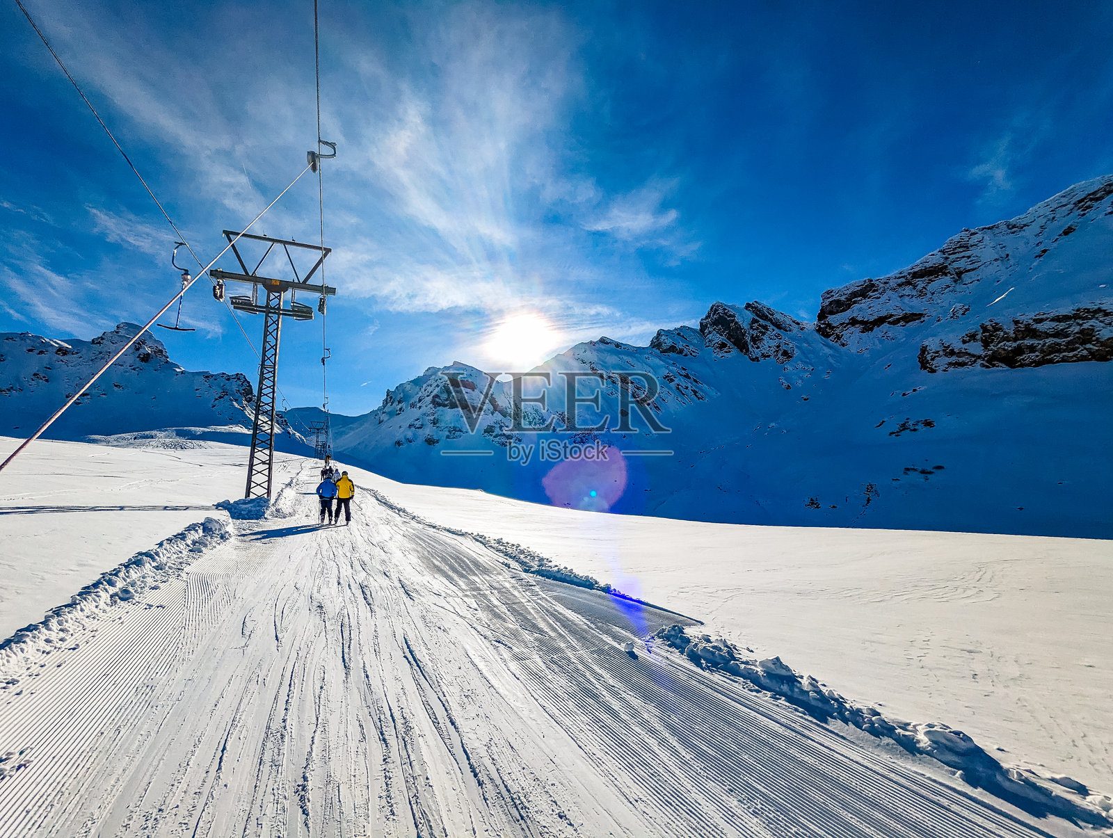 滑雪坡道和山脉，梅尔赫斯湖-弗鲁特山度假村，瑞士照片摄影图片