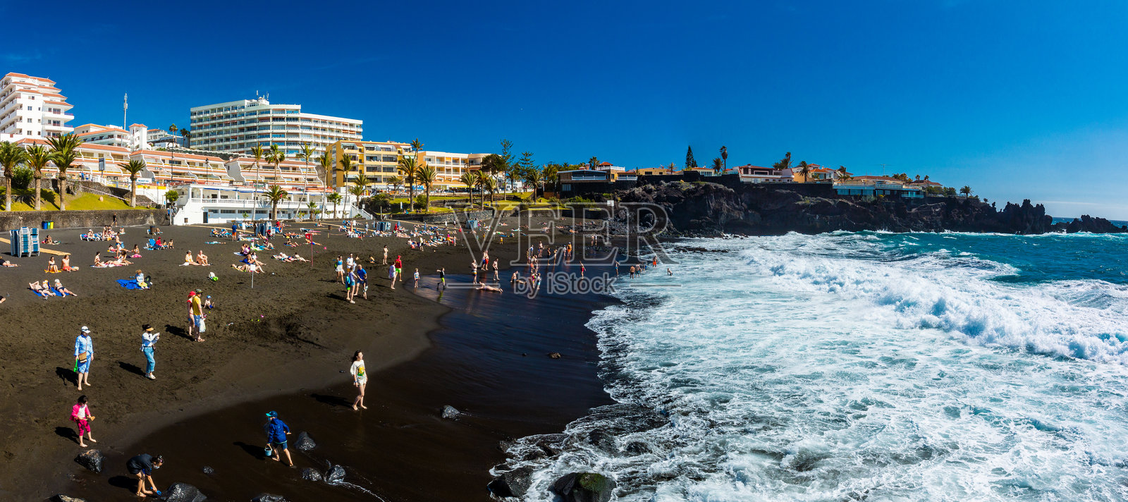 特内里费岛的黑色火山沙滩——阿雷纳海滩，加那利群岛，西班牙照片摄影图片