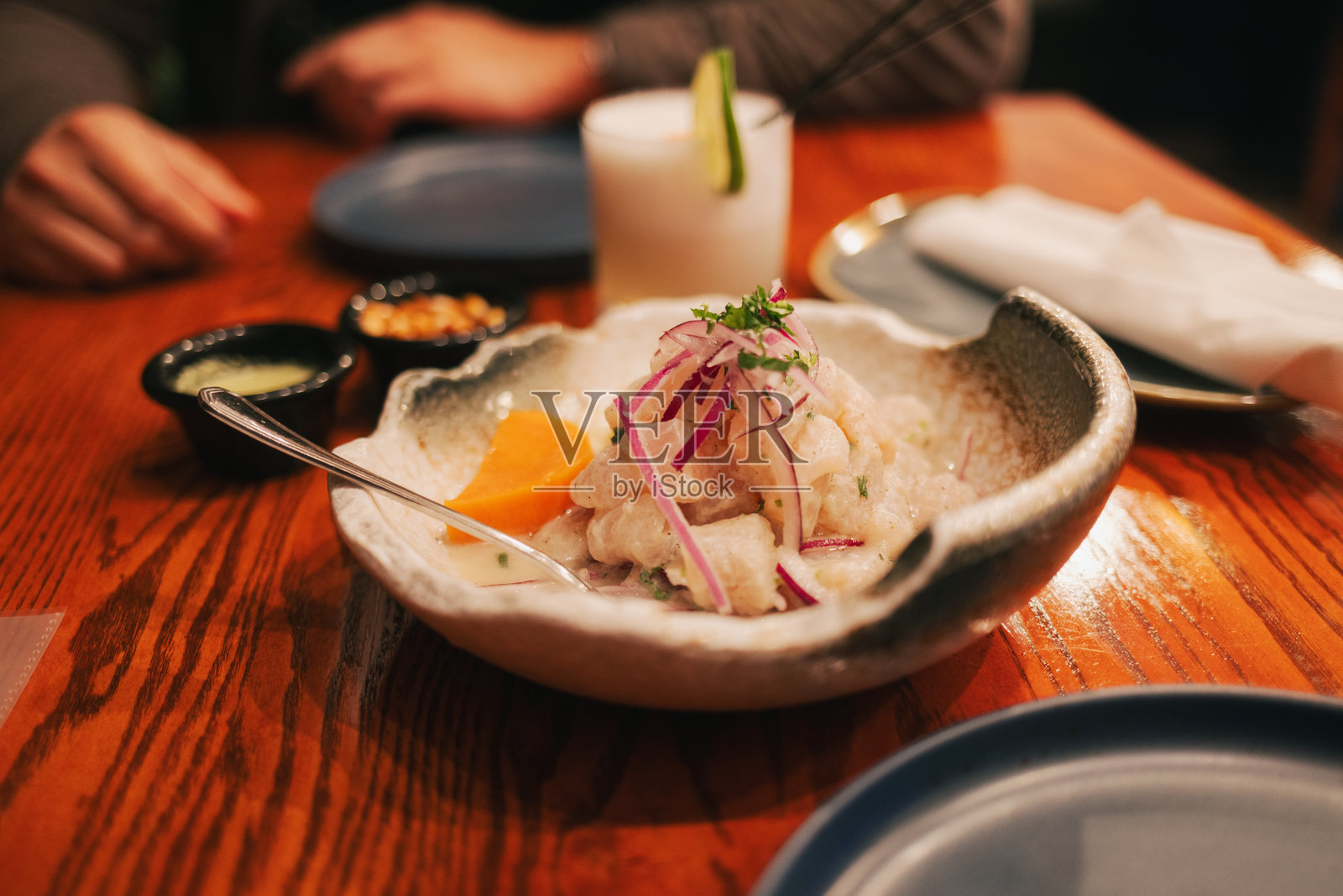 秘鲁菜肴生鱼片 - 餐厅照片摄影图片